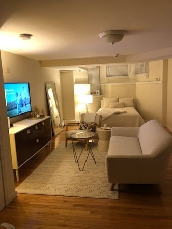 170 Marlborough St, Back Bay