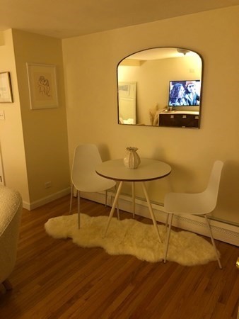 170 Marlborough St, Back Bay