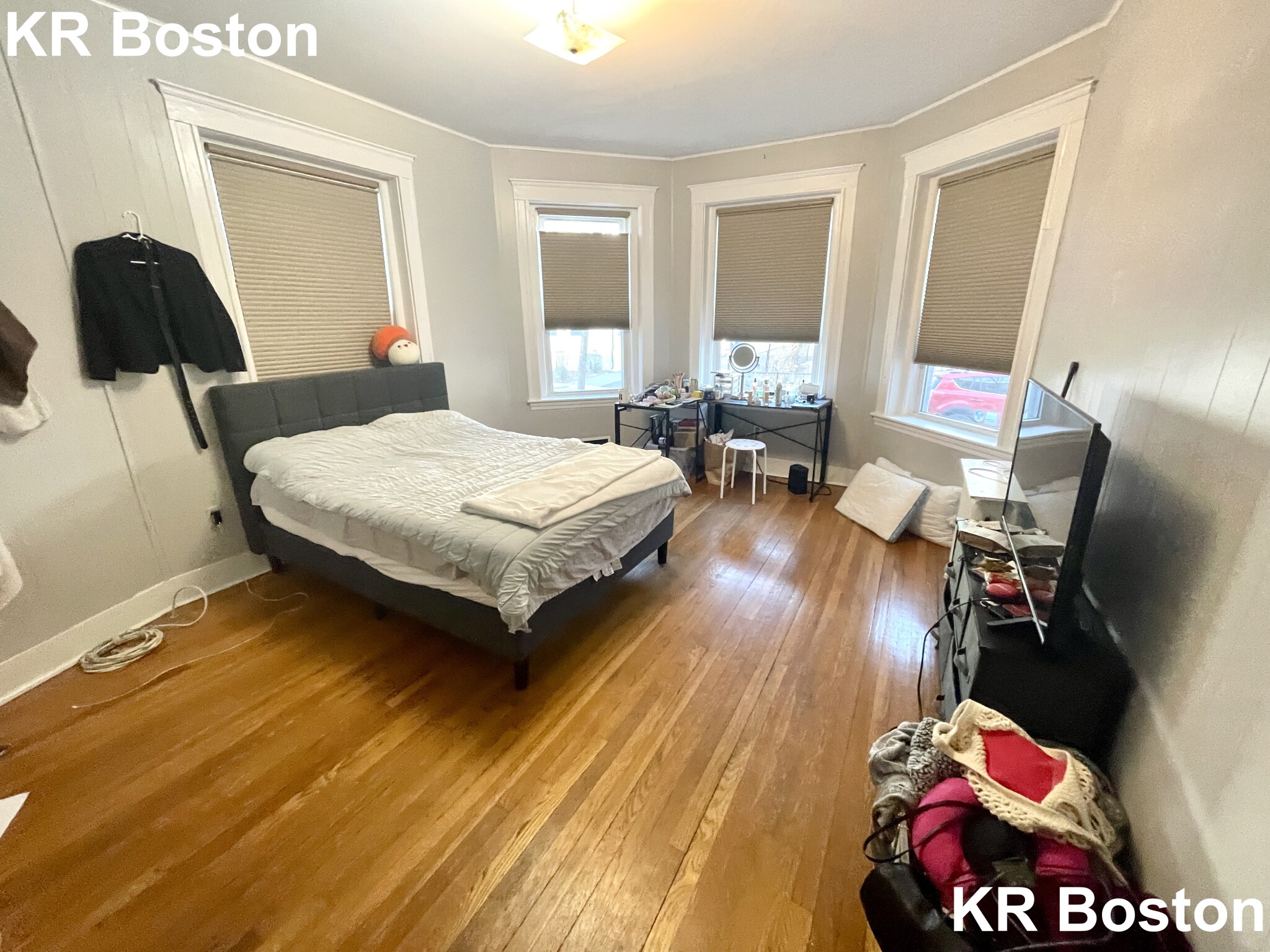 170 Thorndike St, Longwood