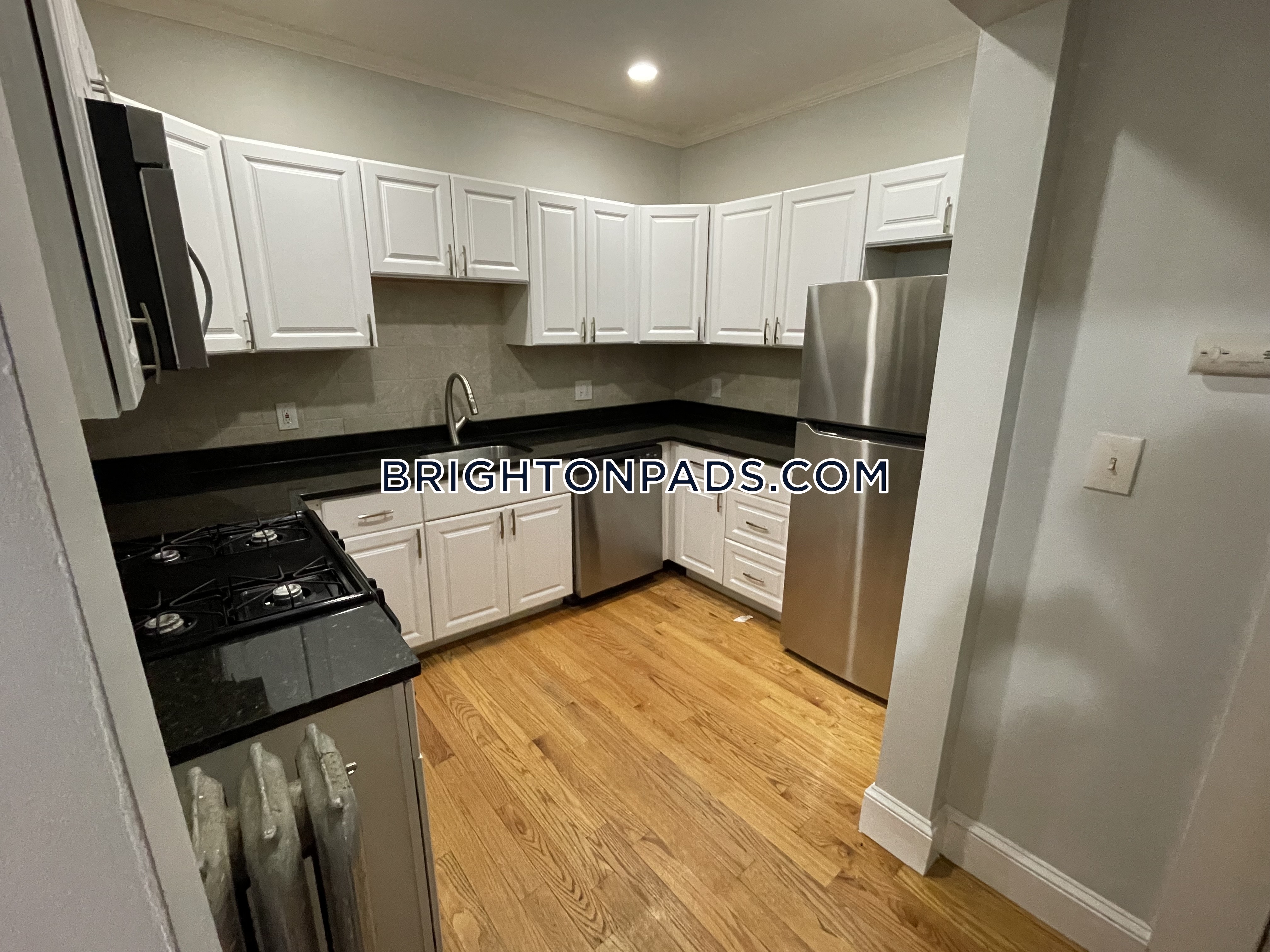 1789 Commonwealth Ave, Brighton