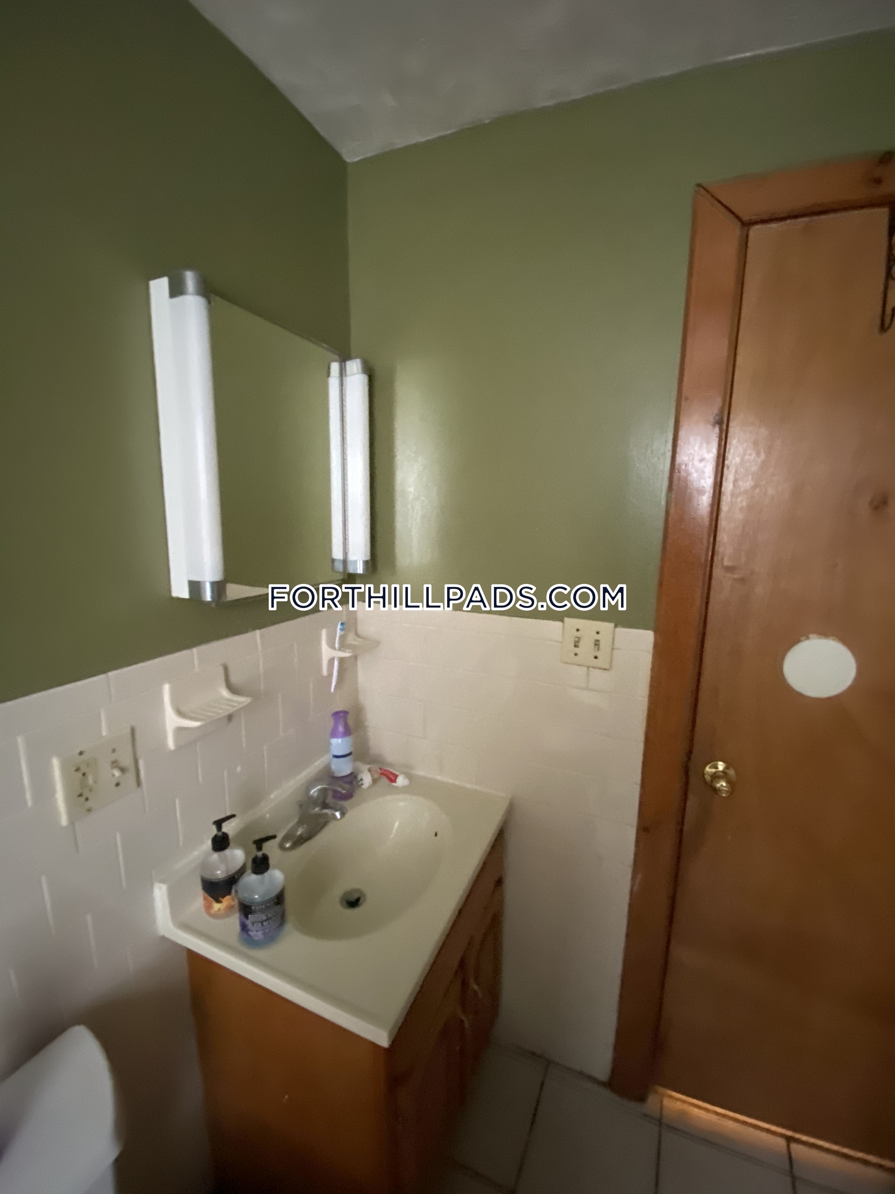 251 Highland St, Roxbury