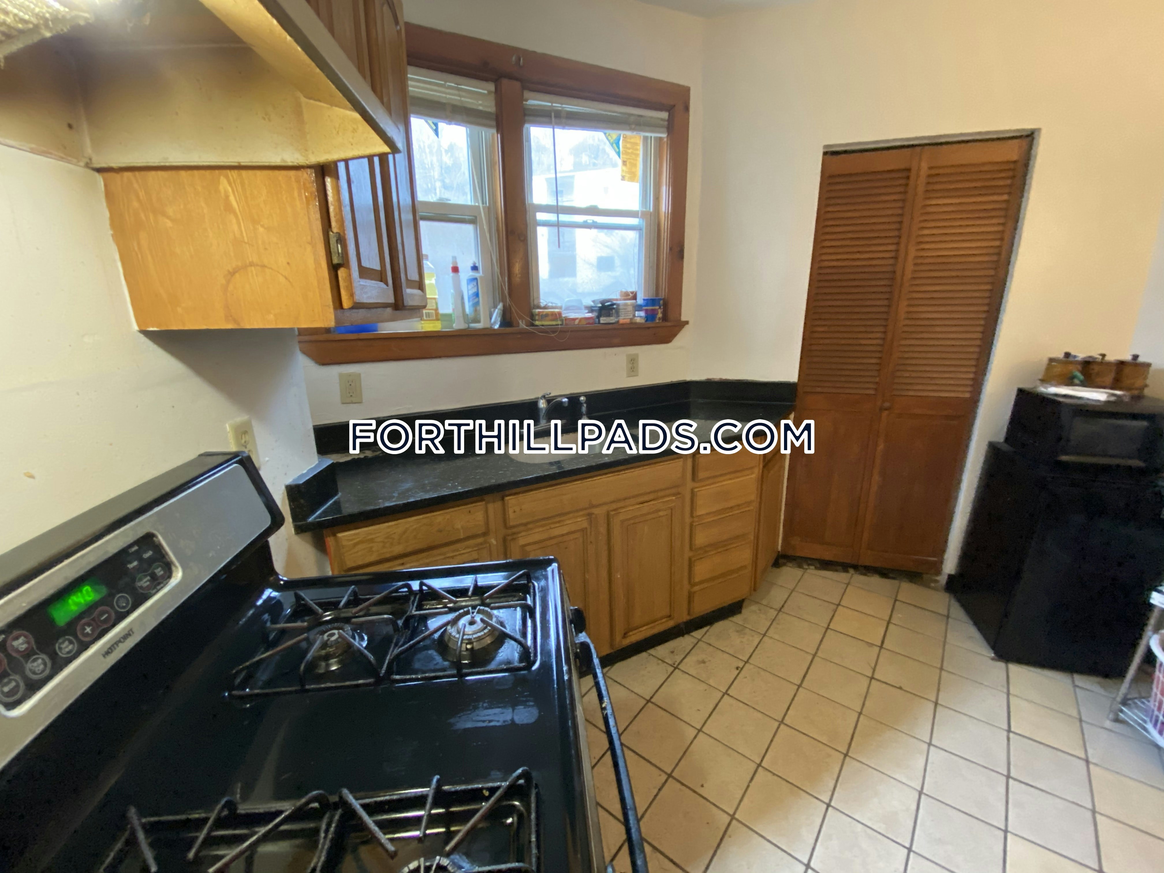 251 Highland St, Roxbury