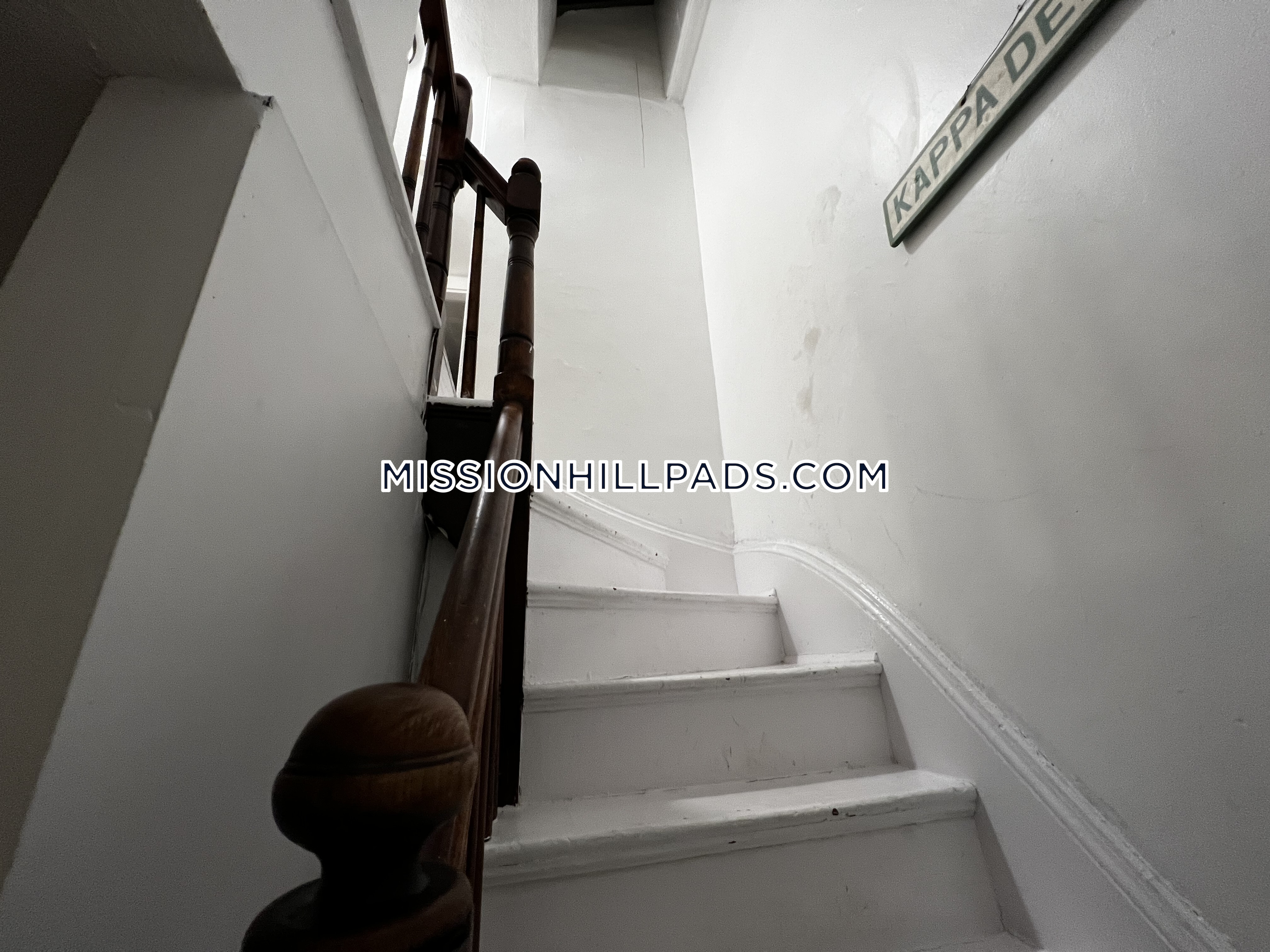 40 Hillside St, Mission Hill