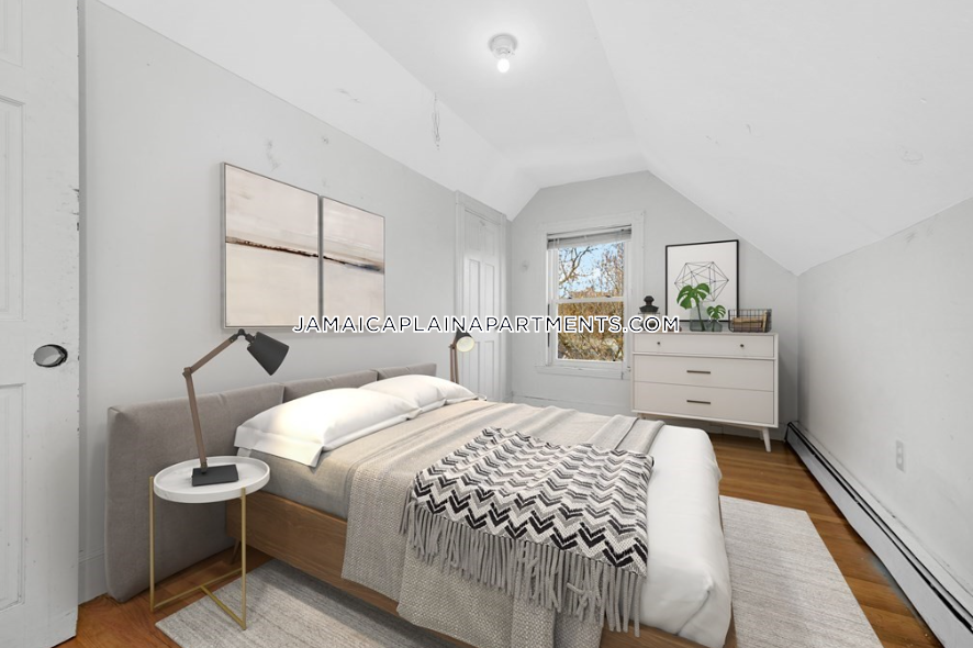 47 Creighton, Jamaica Plain