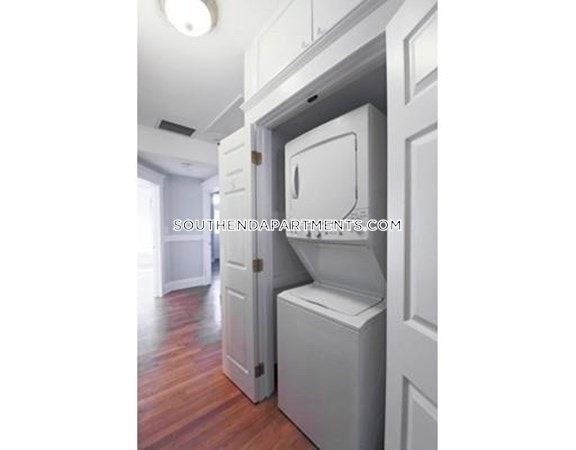 469 Massachusetts Ave, South End