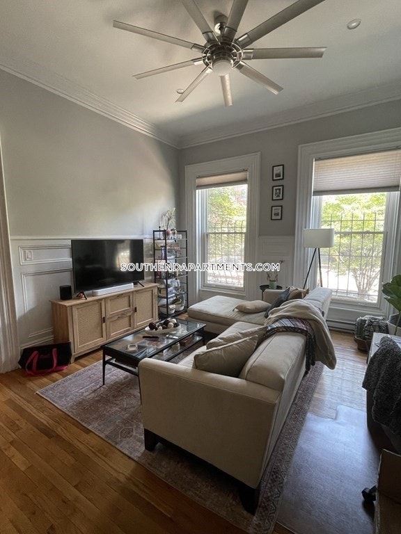 469 Massachusetts Ave, South End