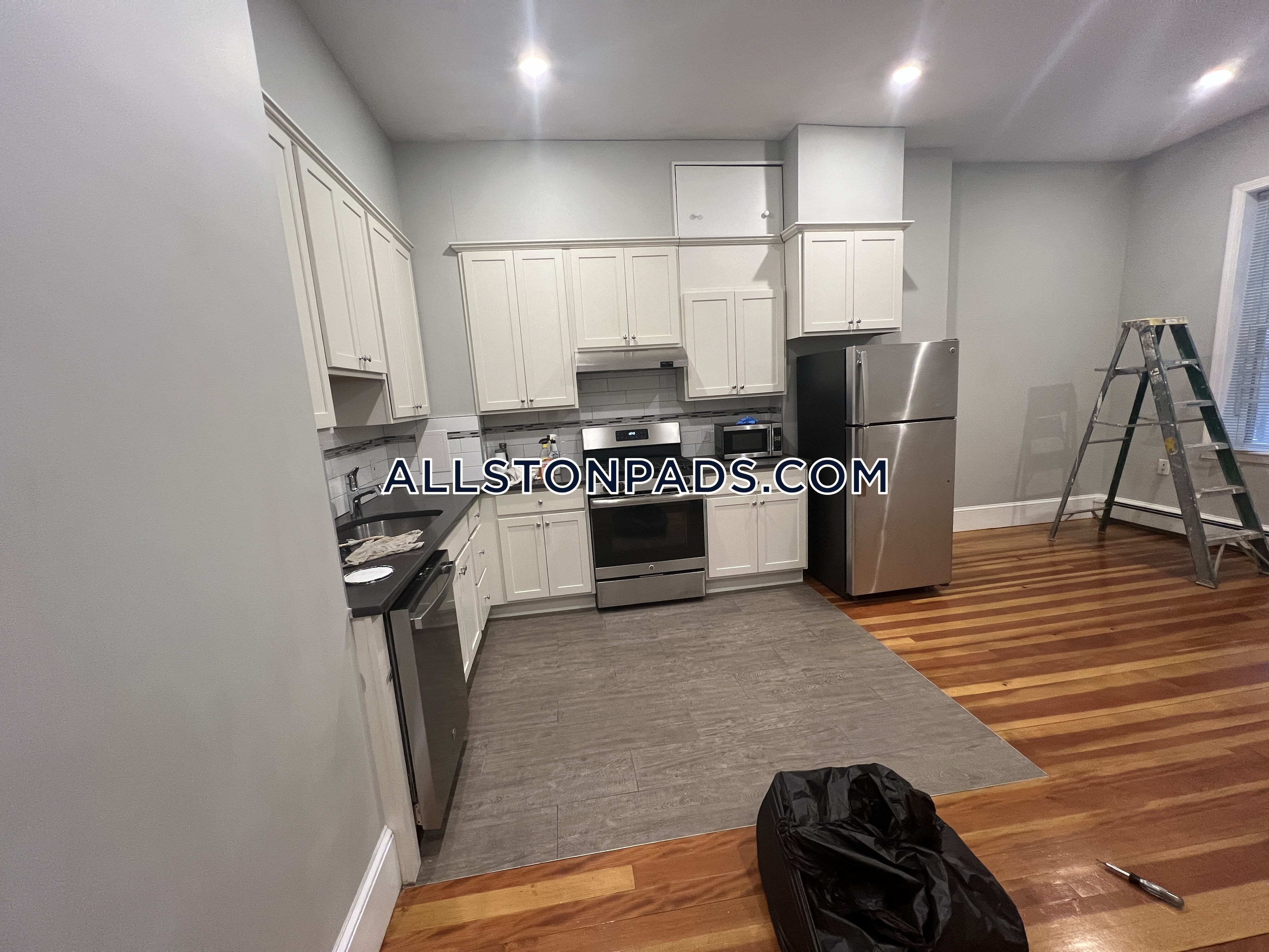 375 Cambridge St, Allston