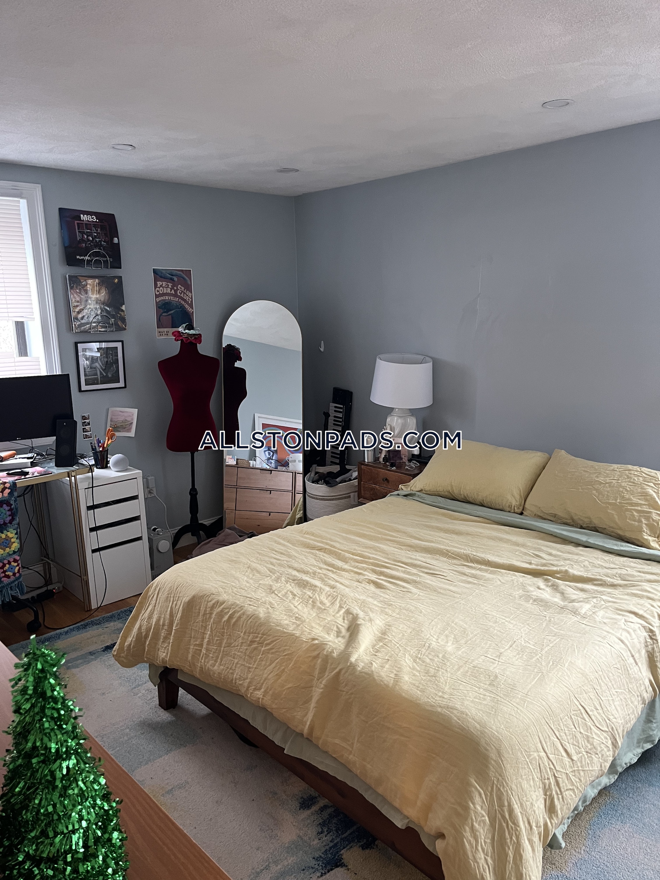 47 Gardner St, Allston