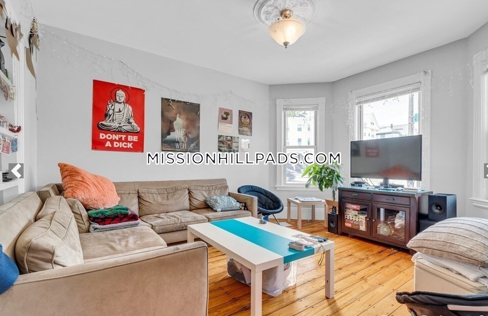 180 Saint Alphonsus St, Mission Hill