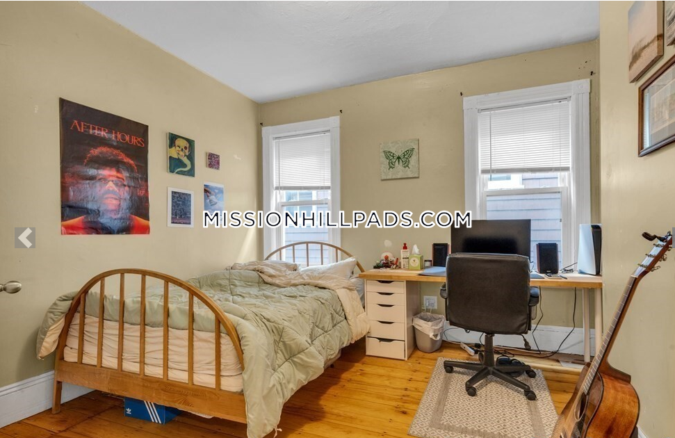 180 Saint Alphonsus St, Mission Hill