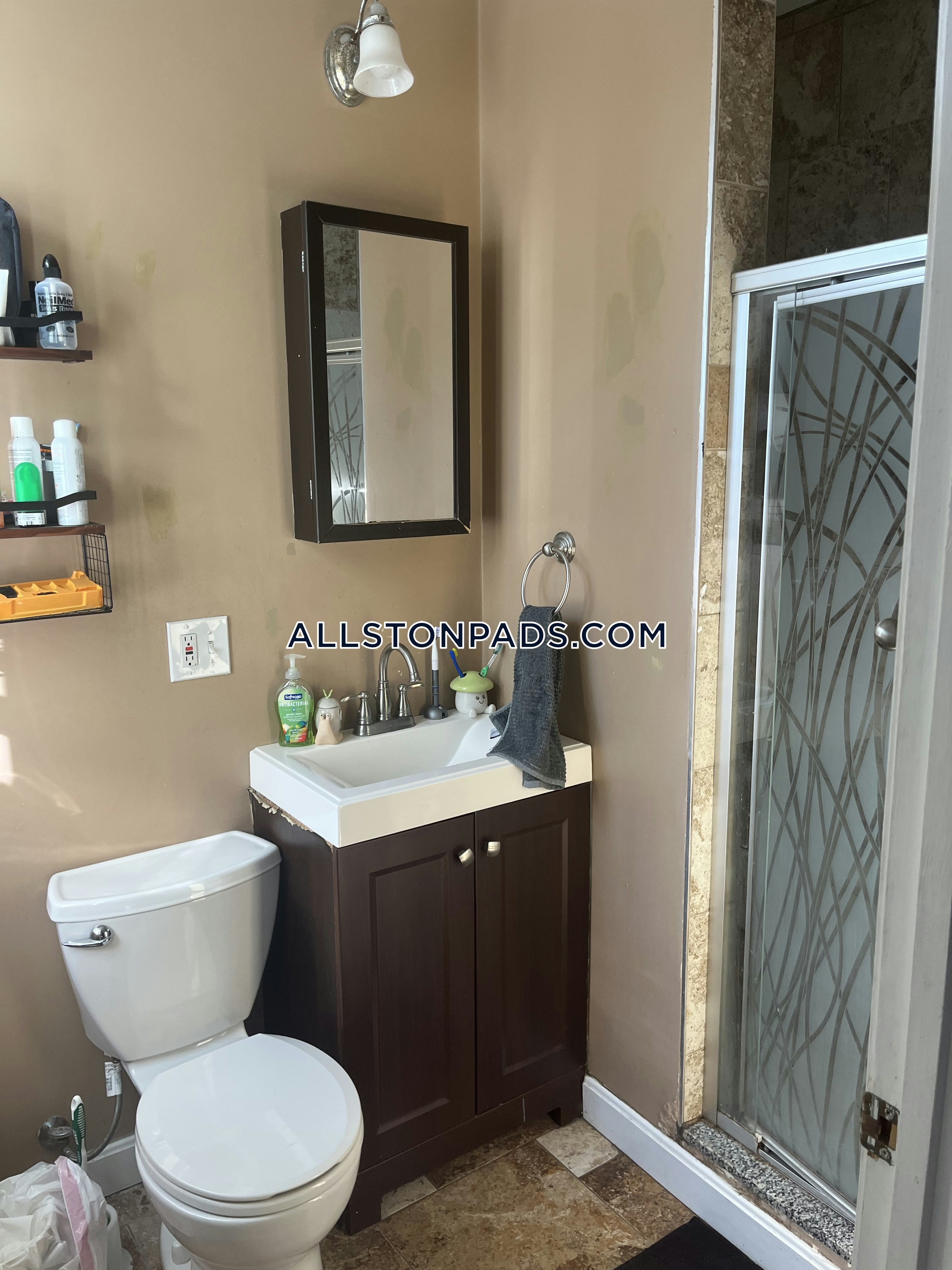 6 Glenville Ave, Allston