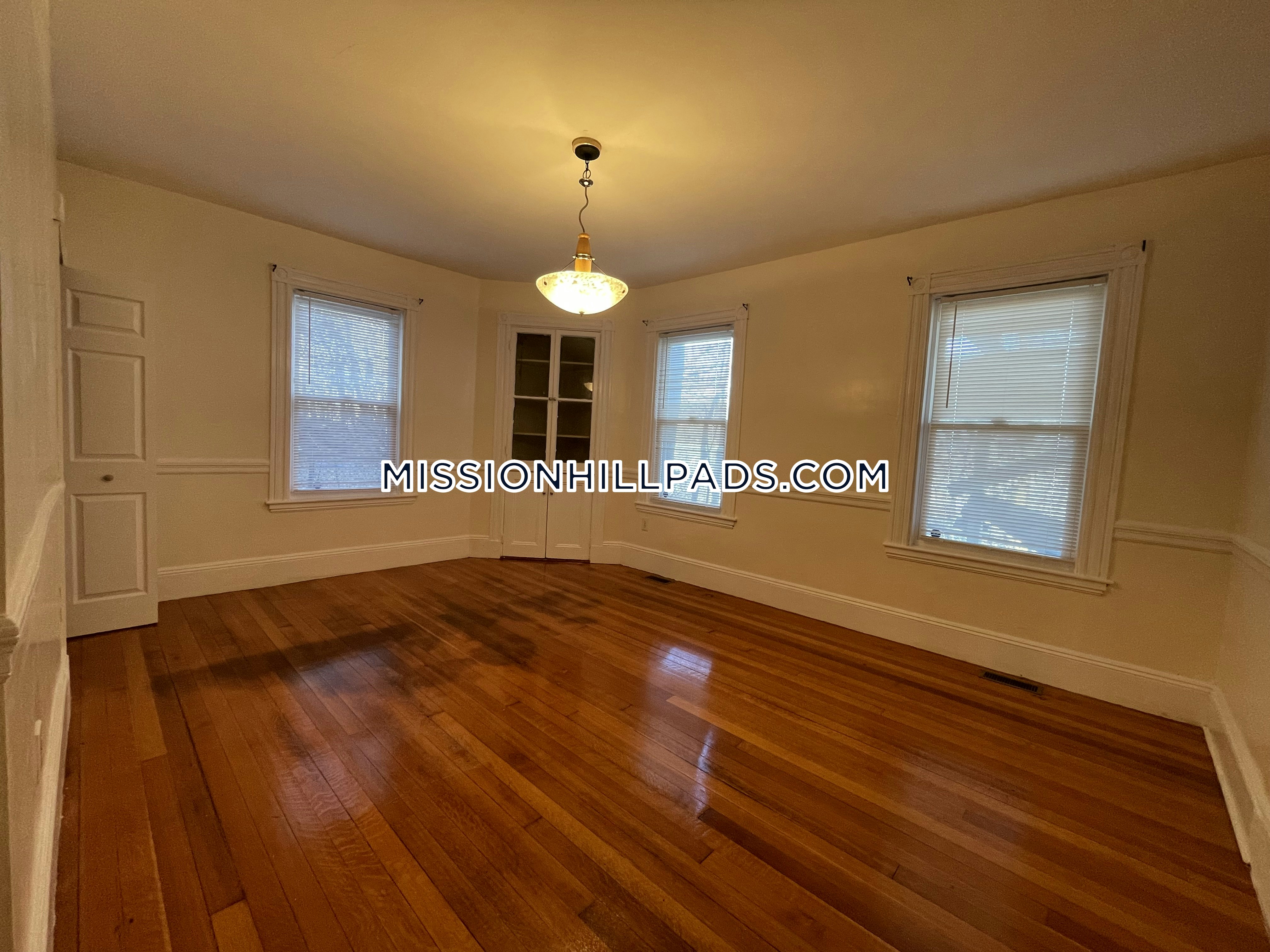 270 Parker Hill Ave, Mission Hill