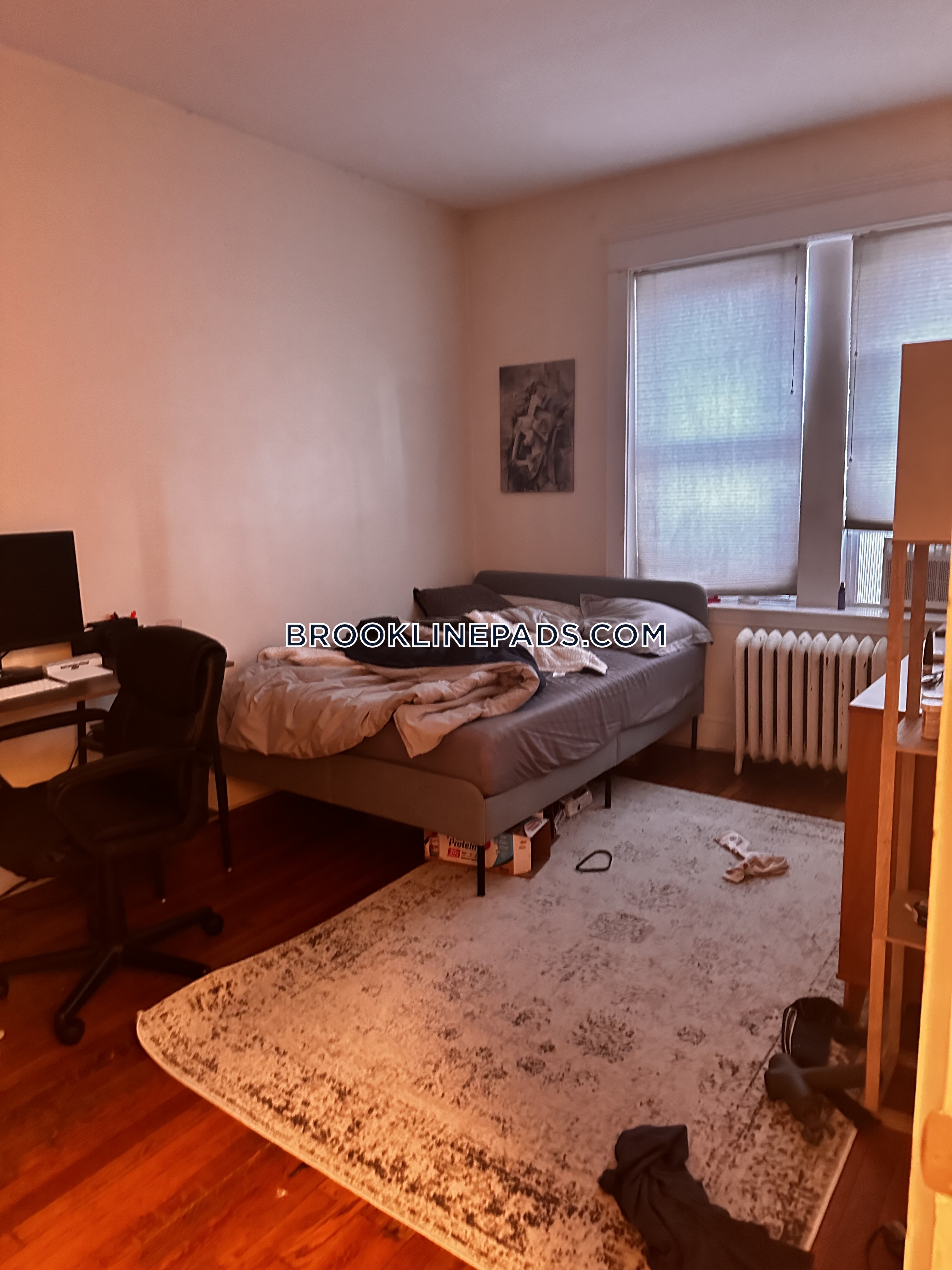 316 Saint Paul St, Longwood