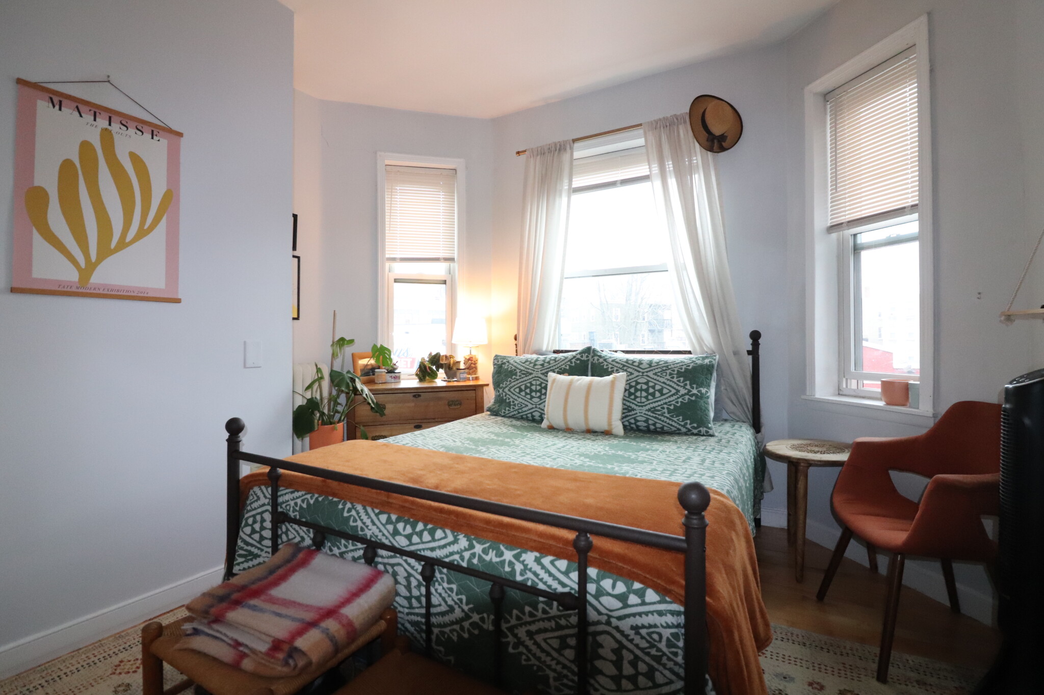 1706 Commonwealth Ave, Brighton