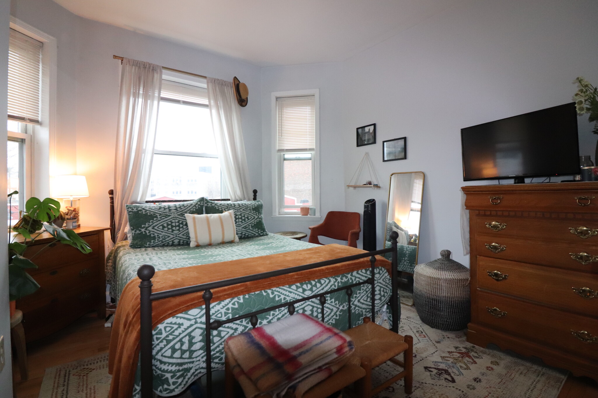 1706 Commonwealth Ave, Brighton