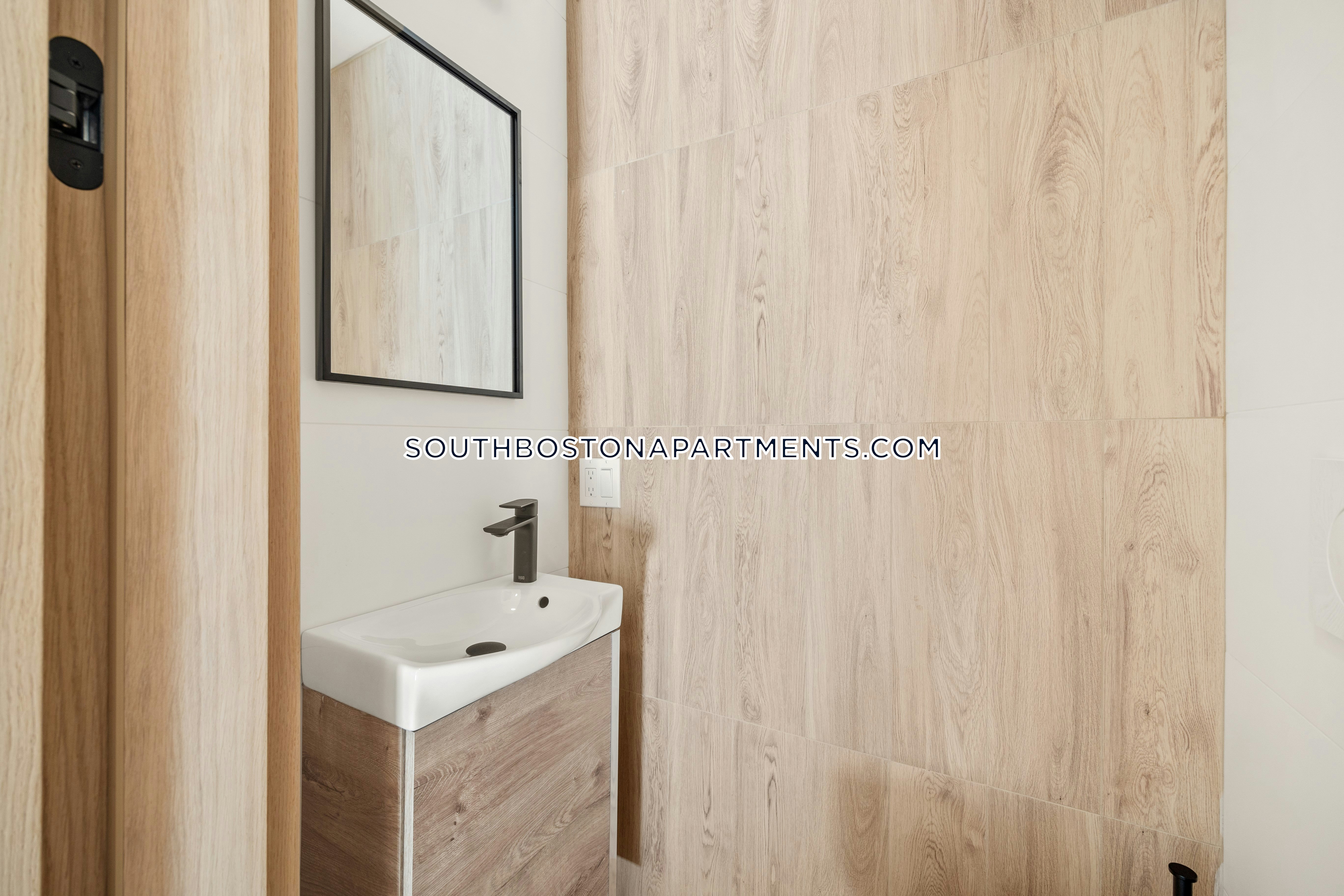 6 National St, South Boston