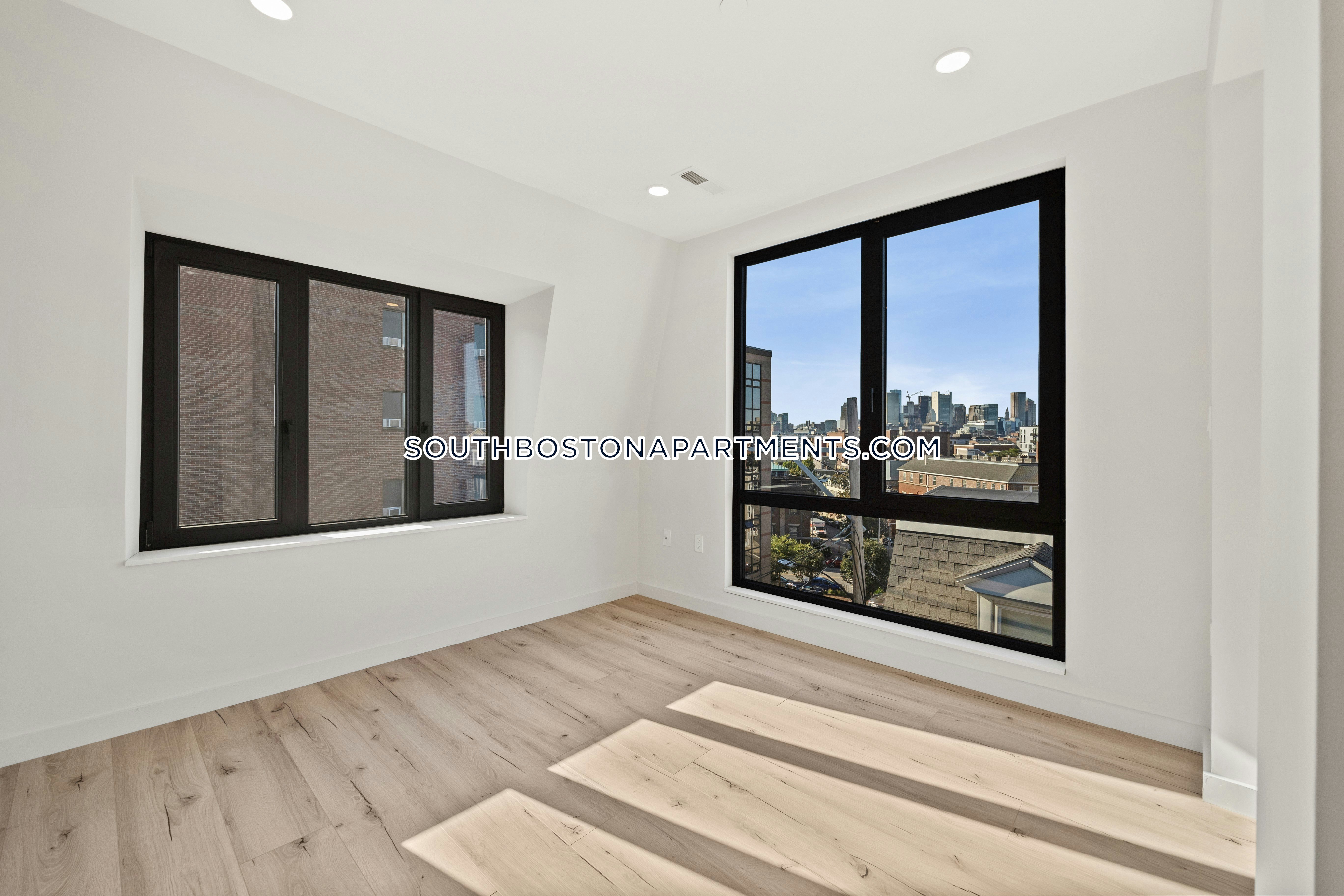 6 National St, South Boston