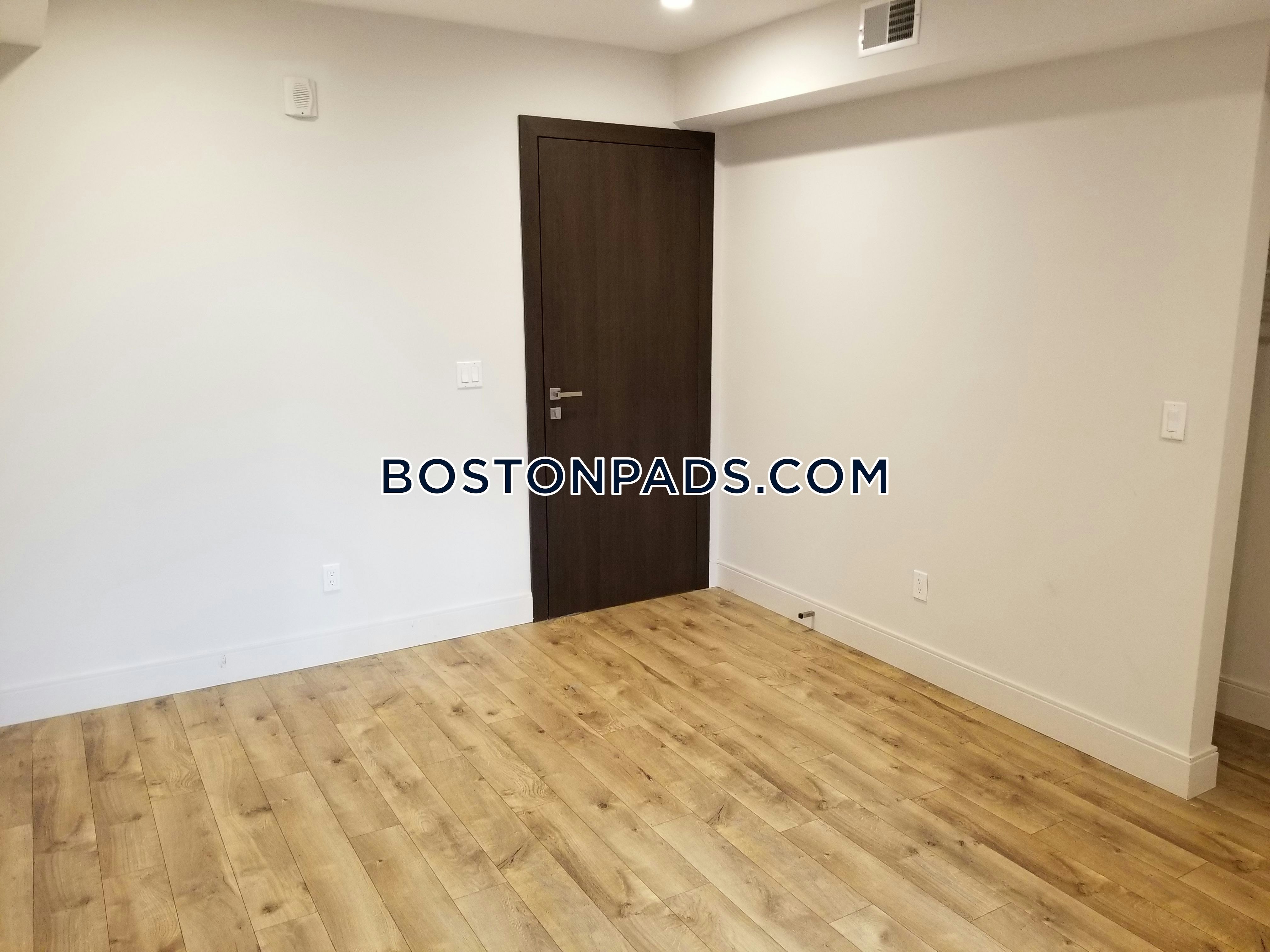 769 Dorchester, Dorchester