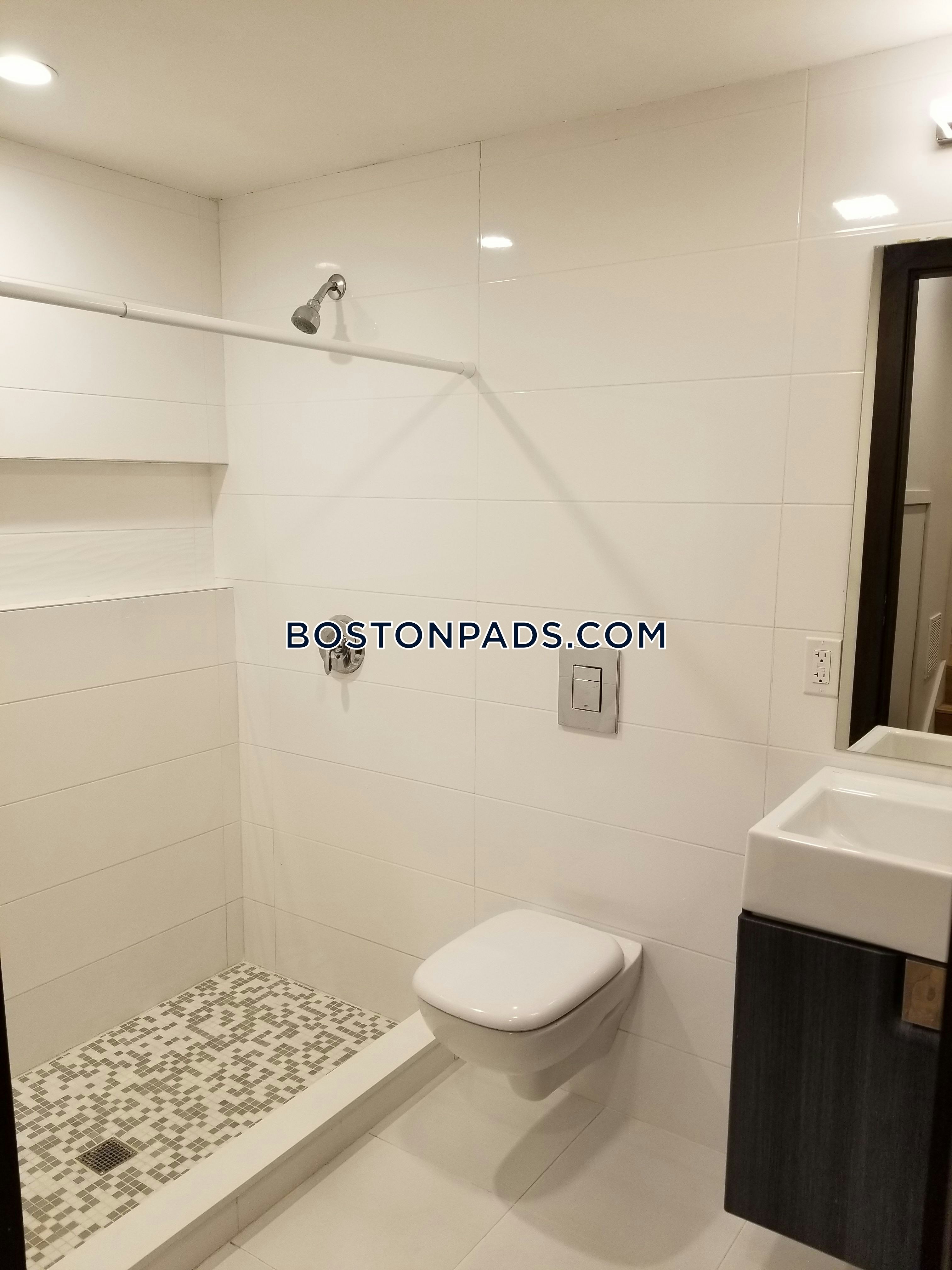 769 Dorchester, Dorchester