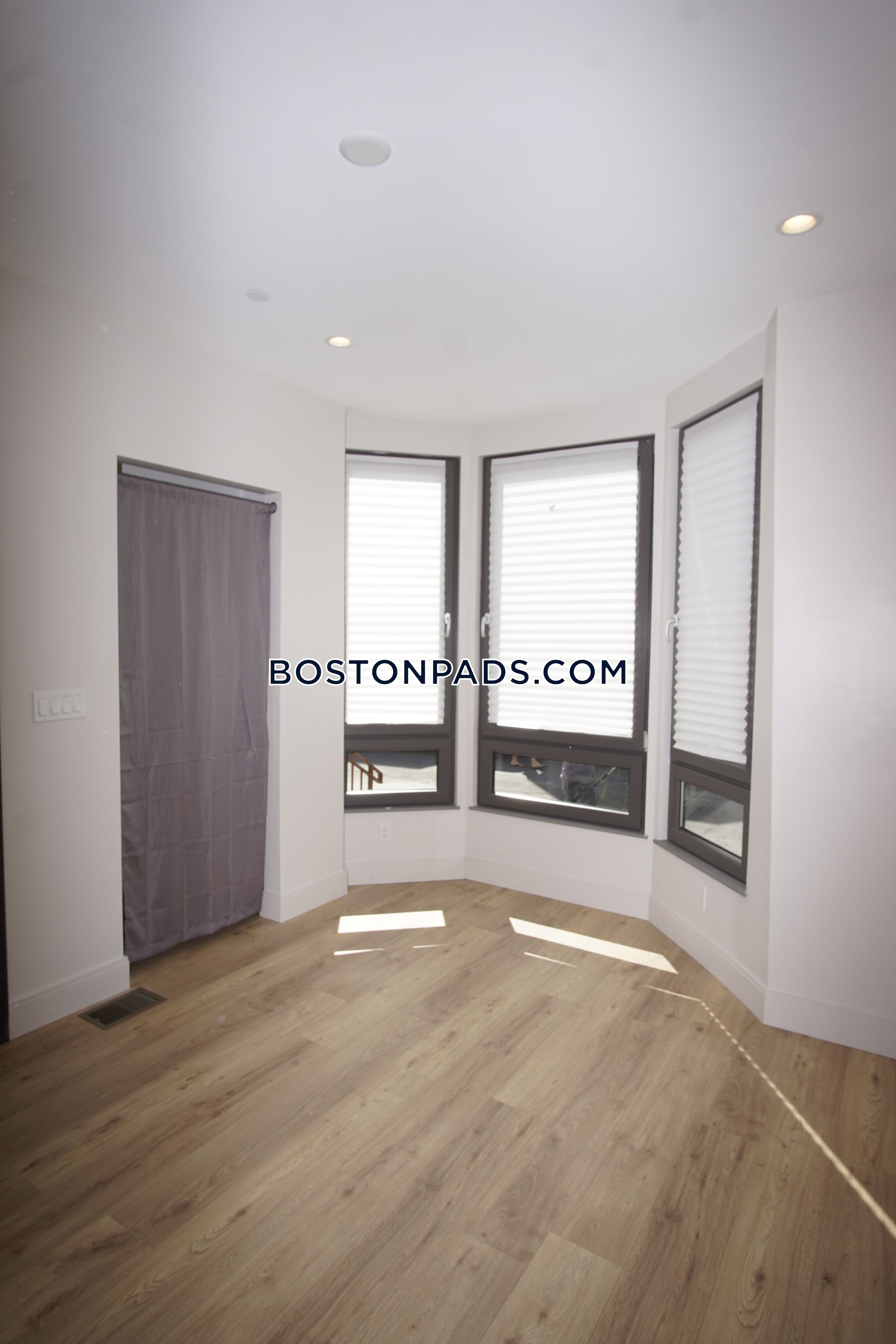 31 Buttonwood, Dorchester