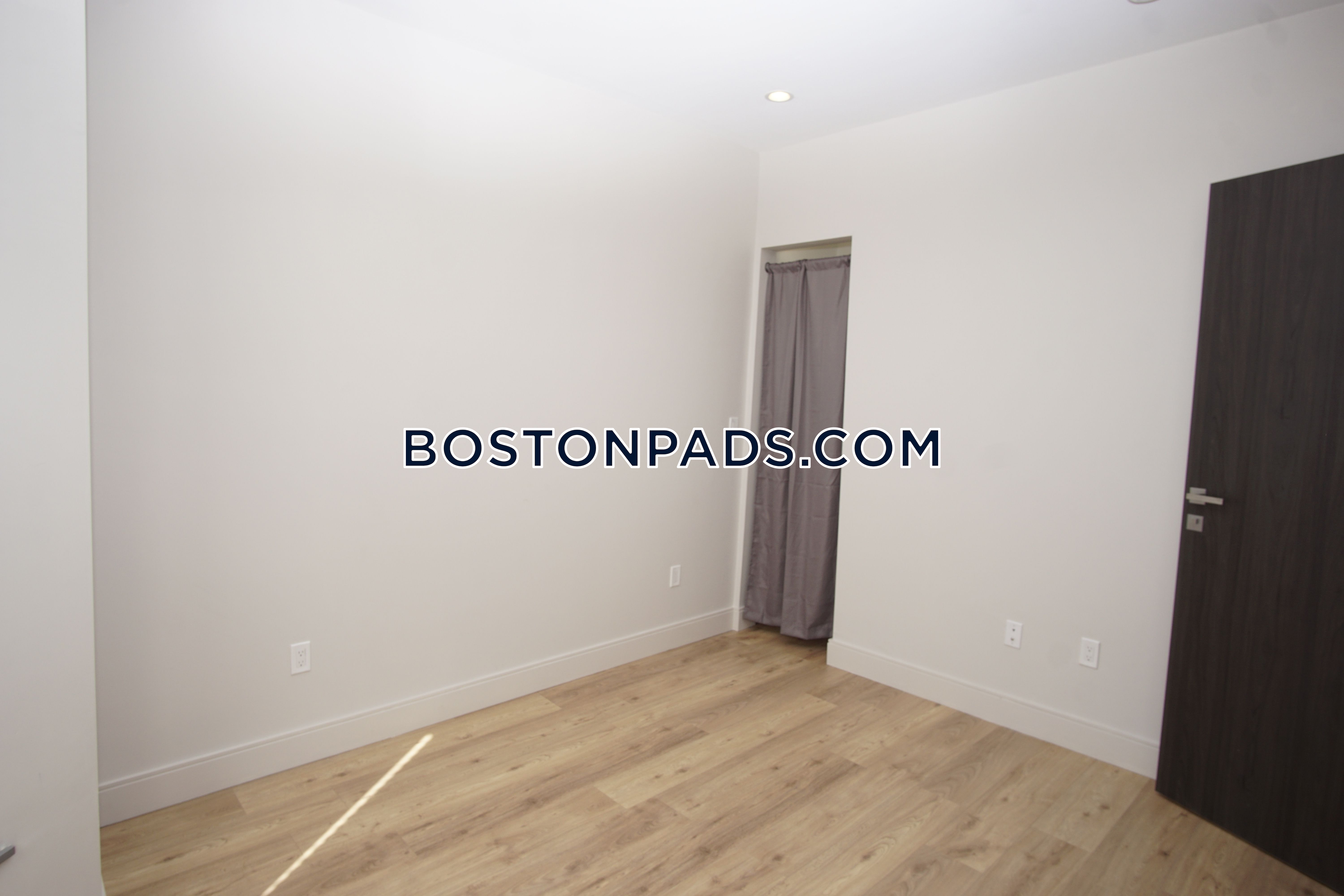 31 Buttonwood, Dorchester