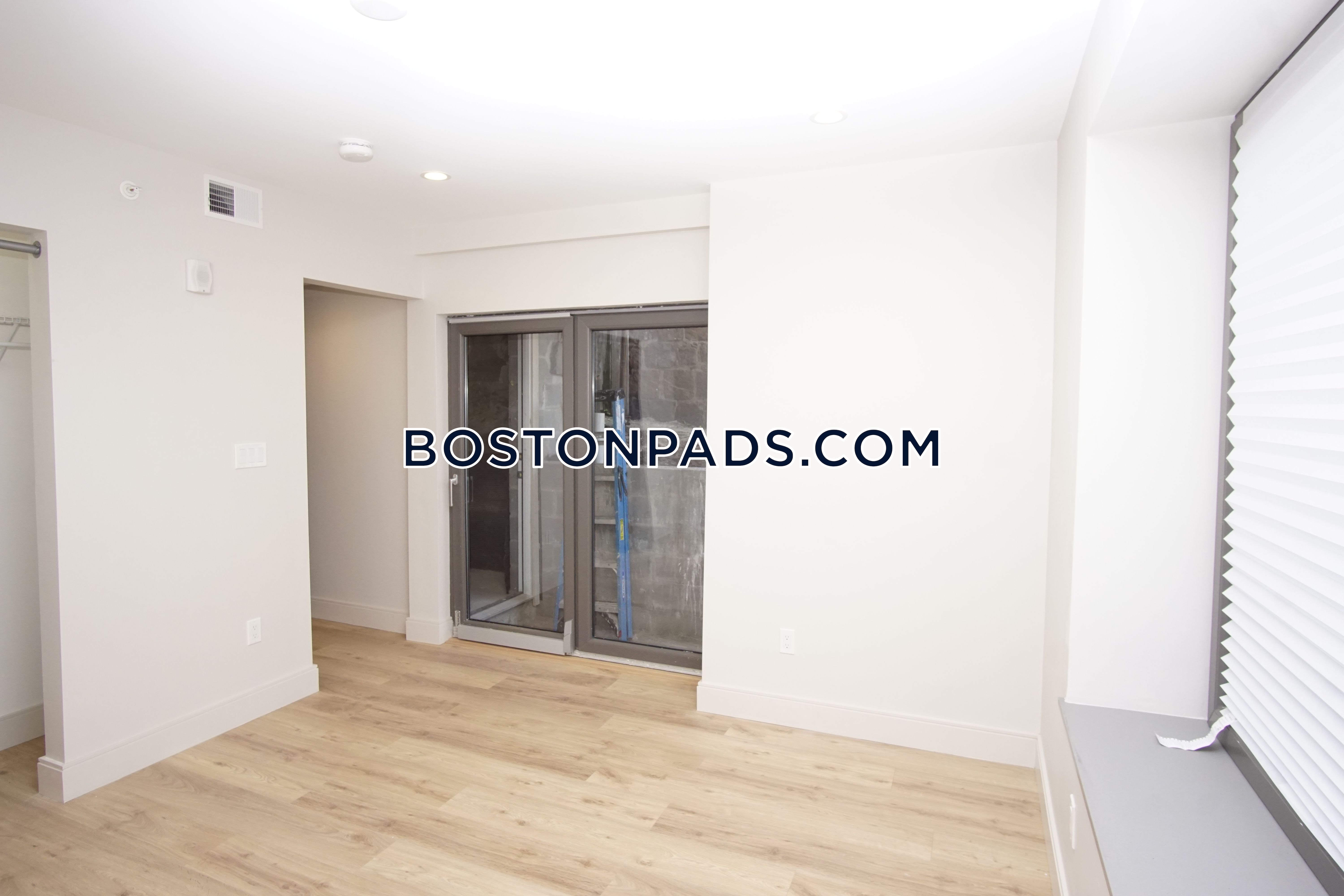 31 Buttonwood, Dorchester