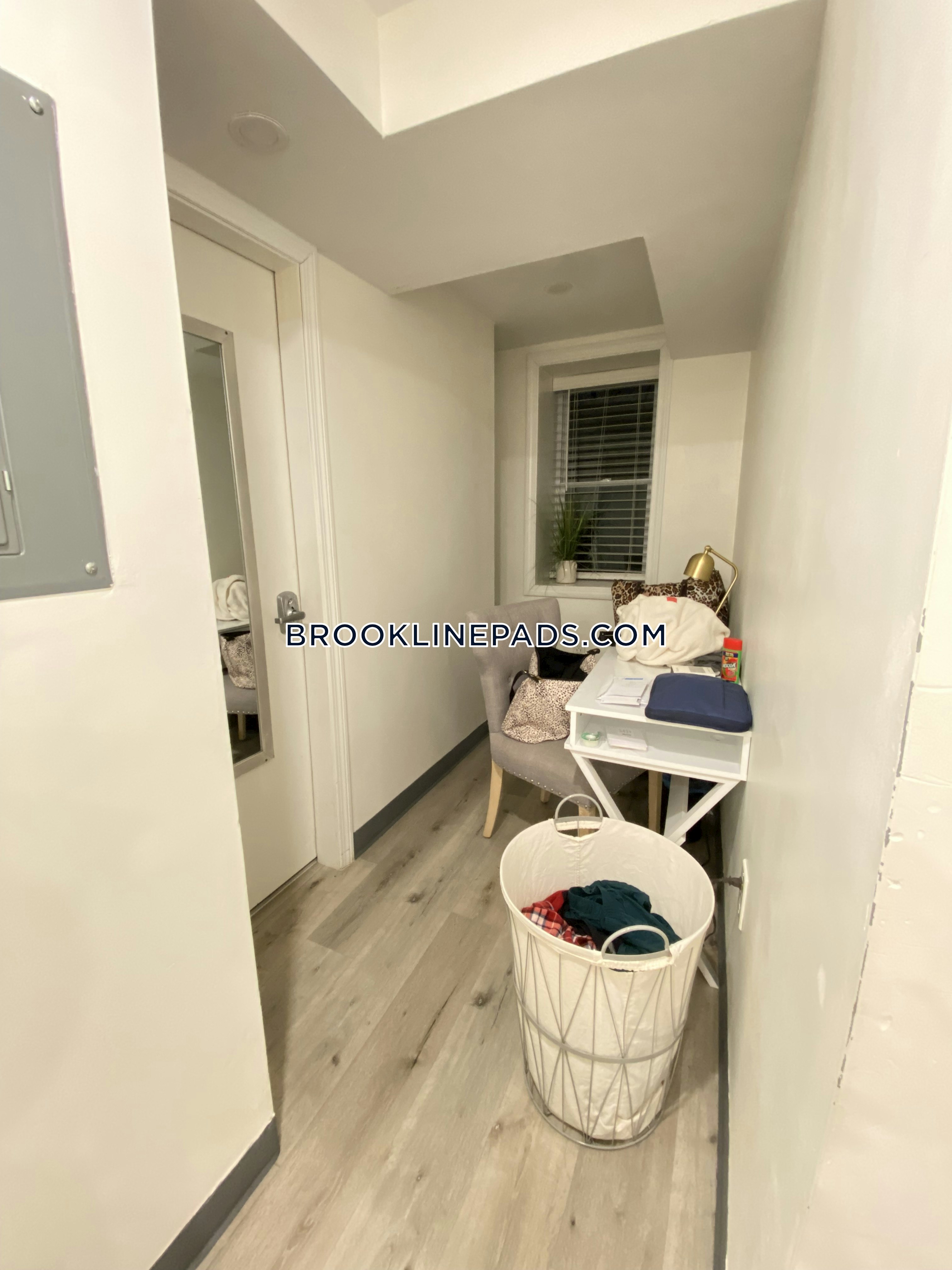 49 Boylston St, Boylston Street