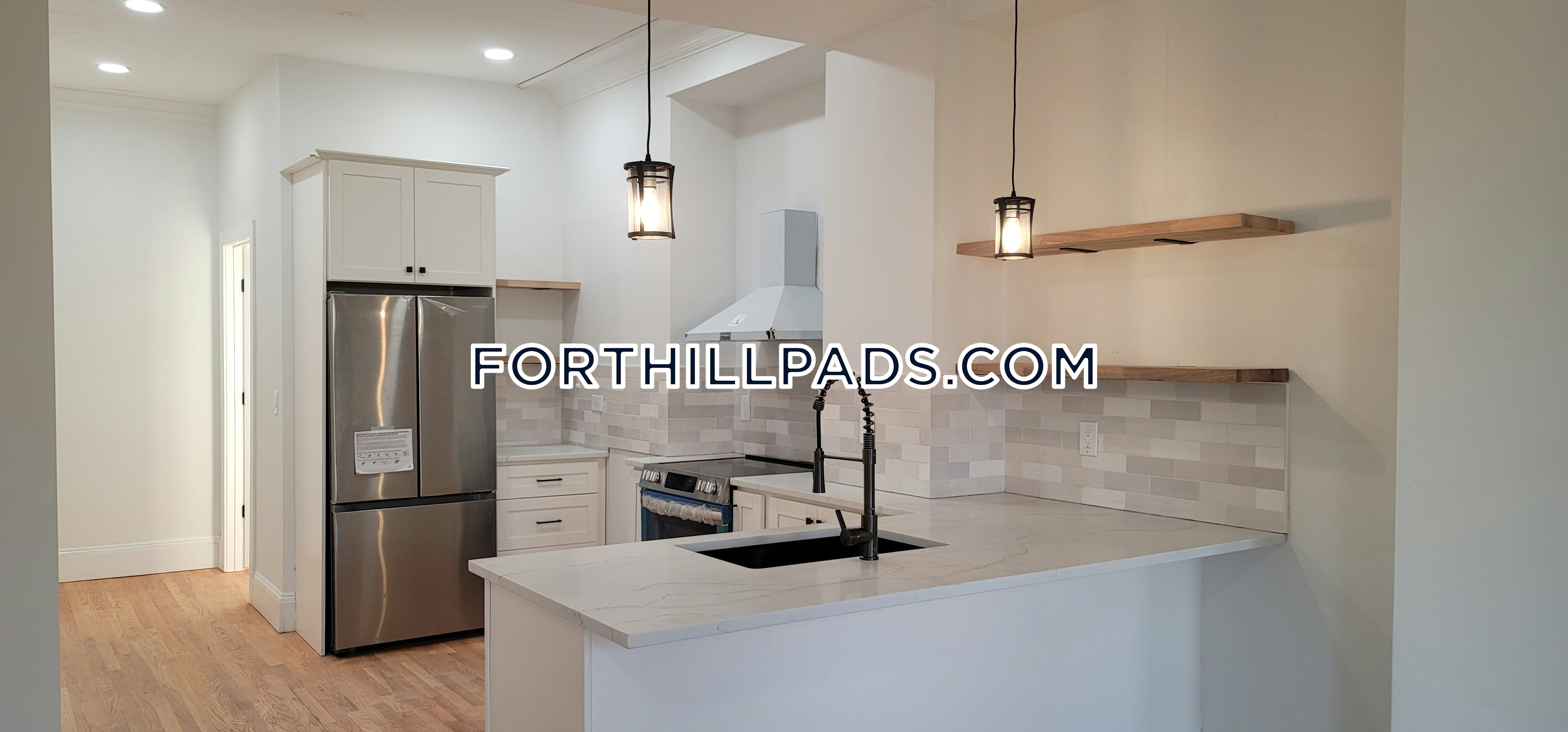 22 Cedar St, Roxbury