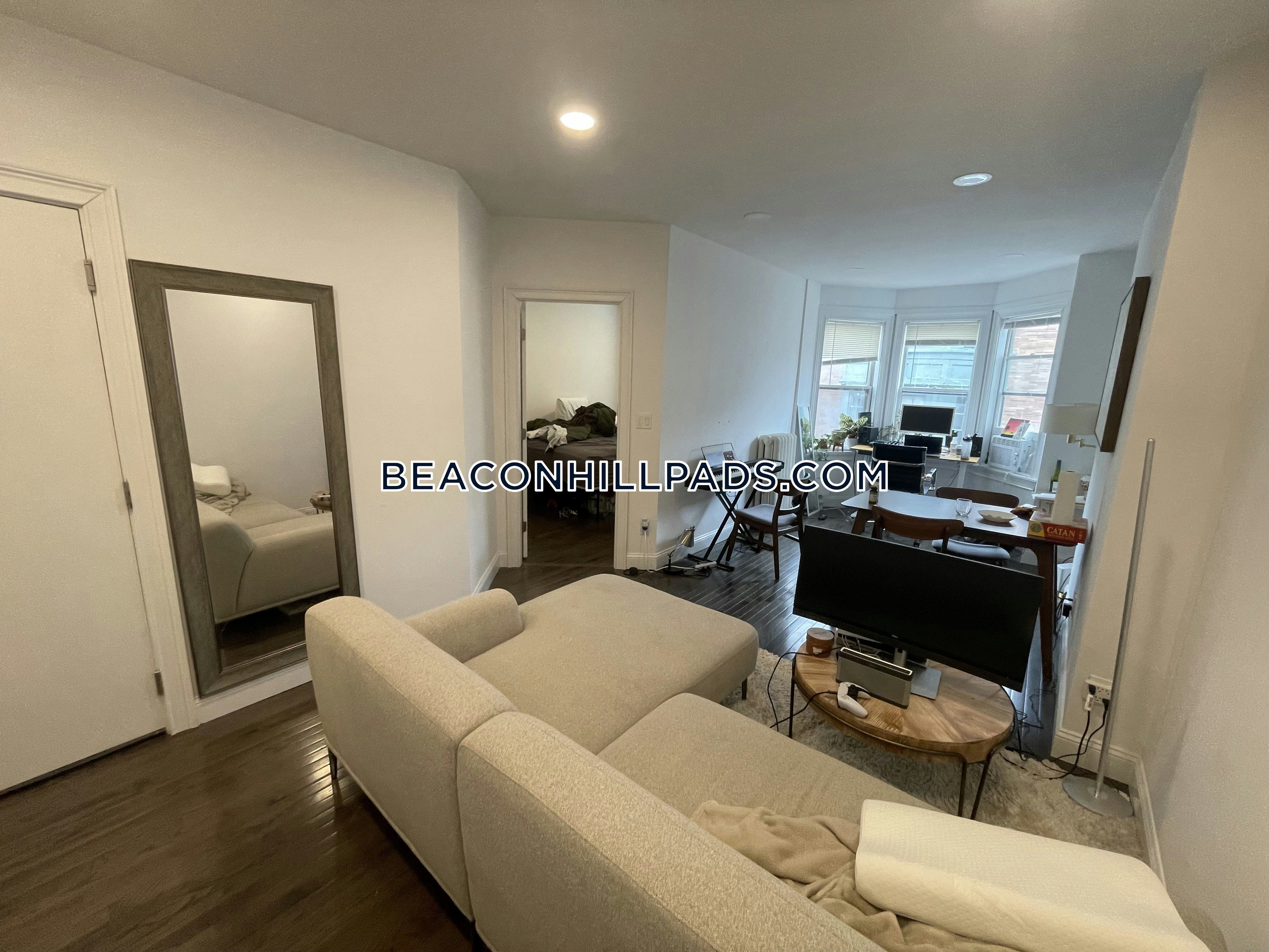 53 Joy St, Beacon Hill