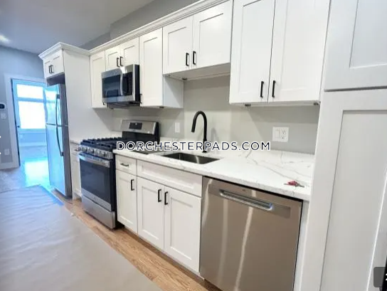 16 Baker Ct, Dorchester