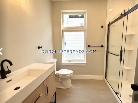 16 Baker Ct, Dorchester