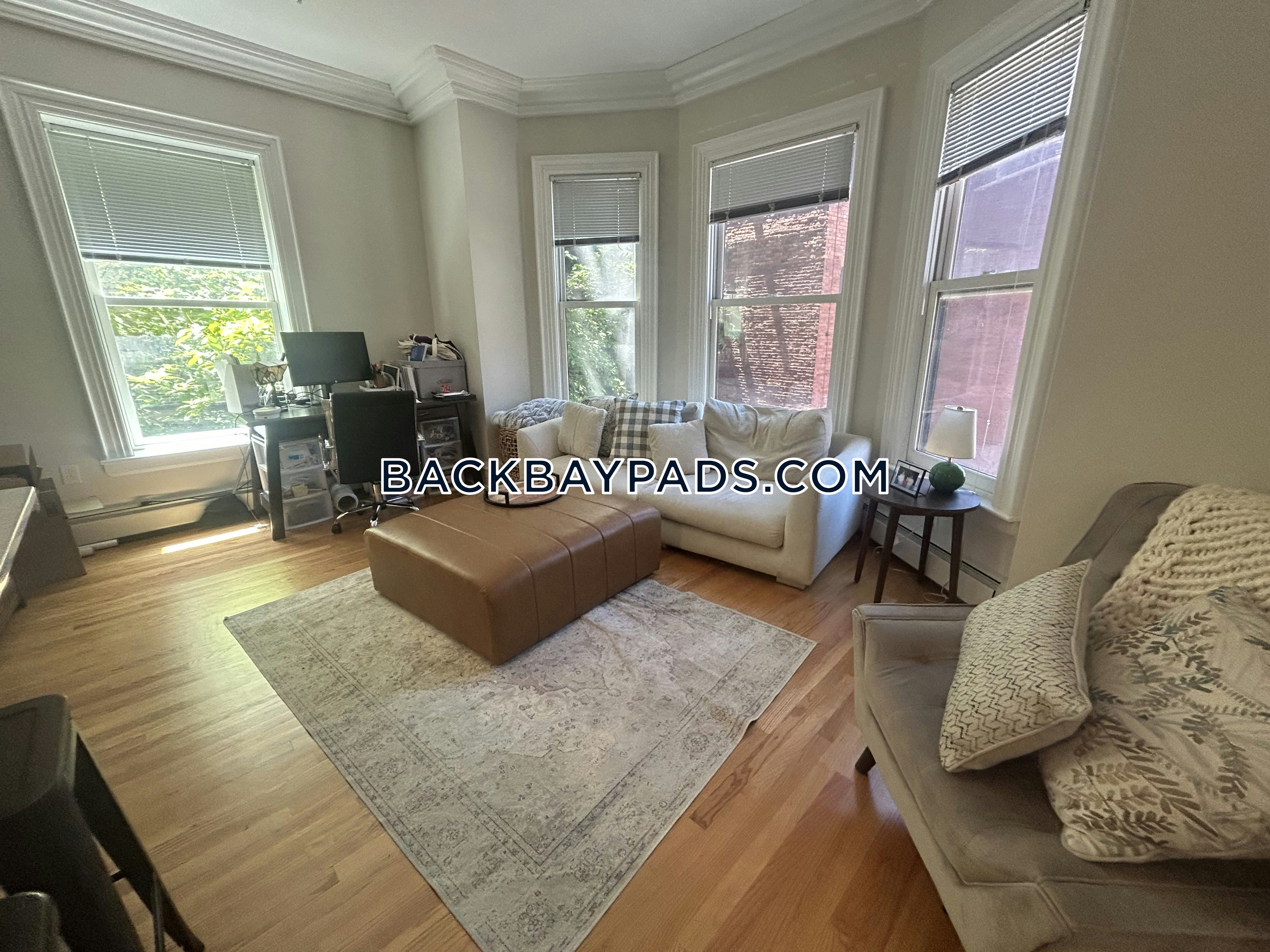 31 Massachusetts Ave, Back Bay