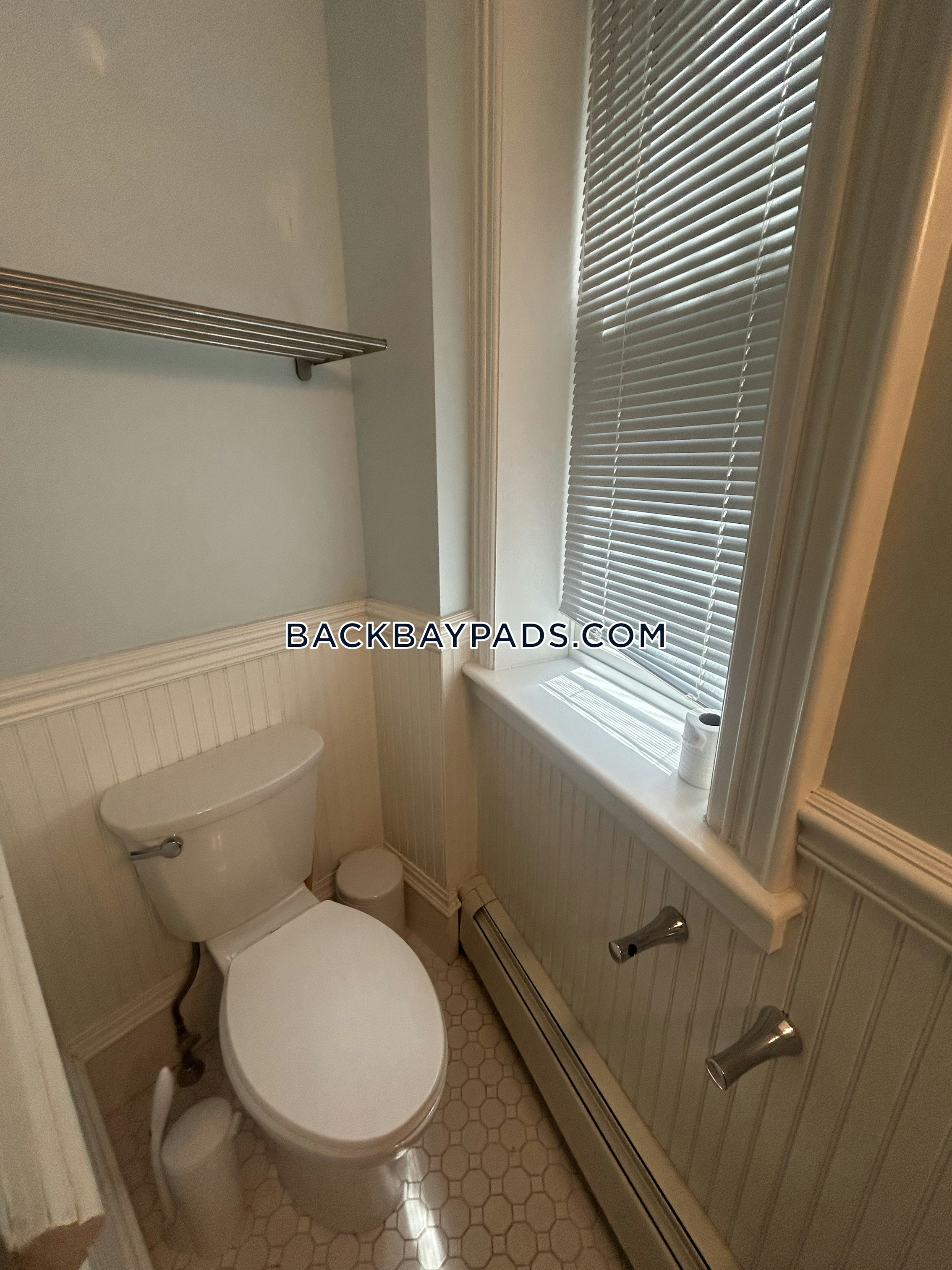 31 Massachusetts Ave, Back Bay