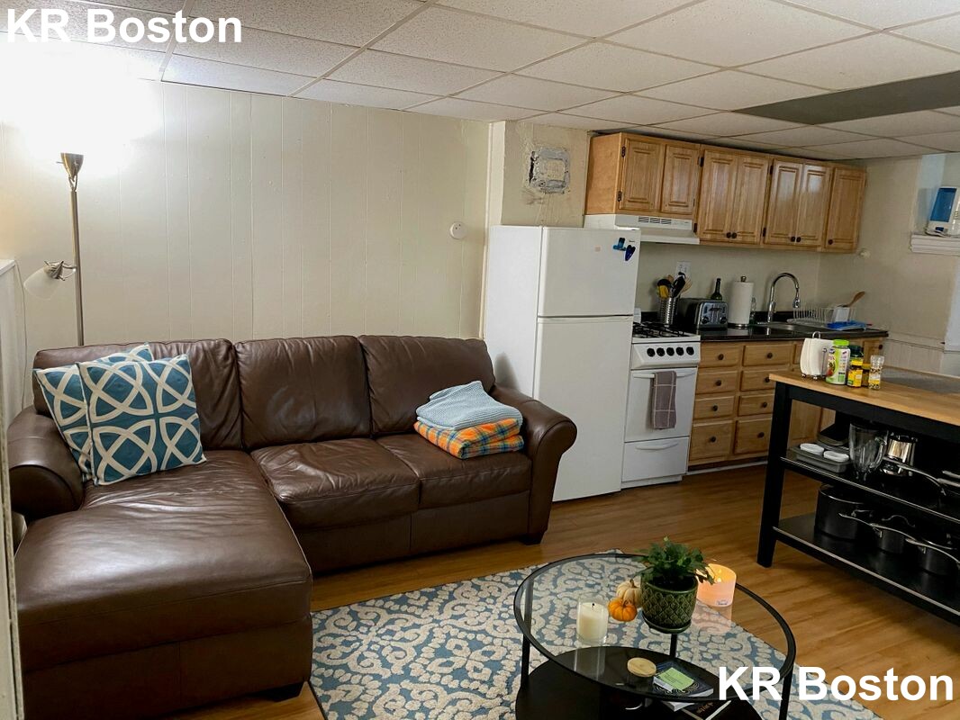 172 Marlborough St, Back Bay