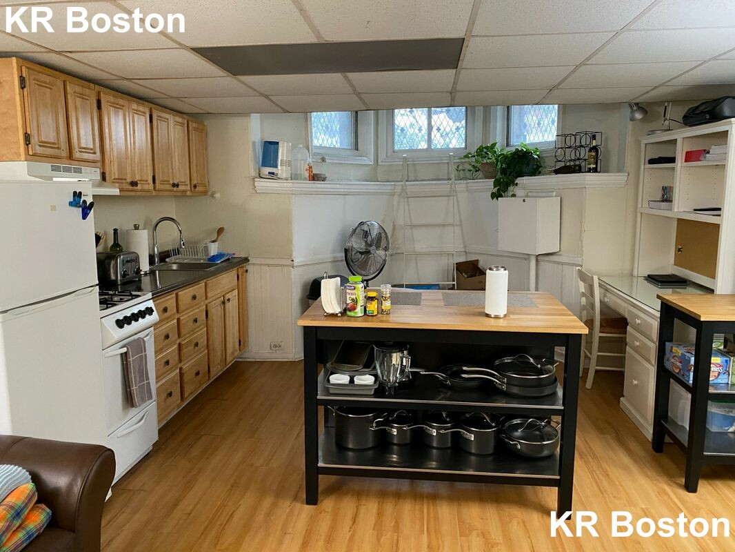 172 Marlborough St, Back Bay