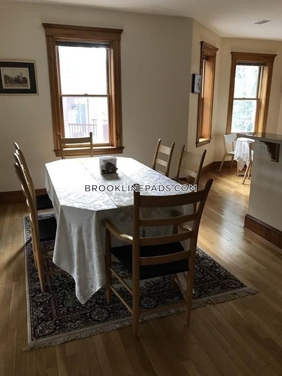 90 Browne St, North Brookline