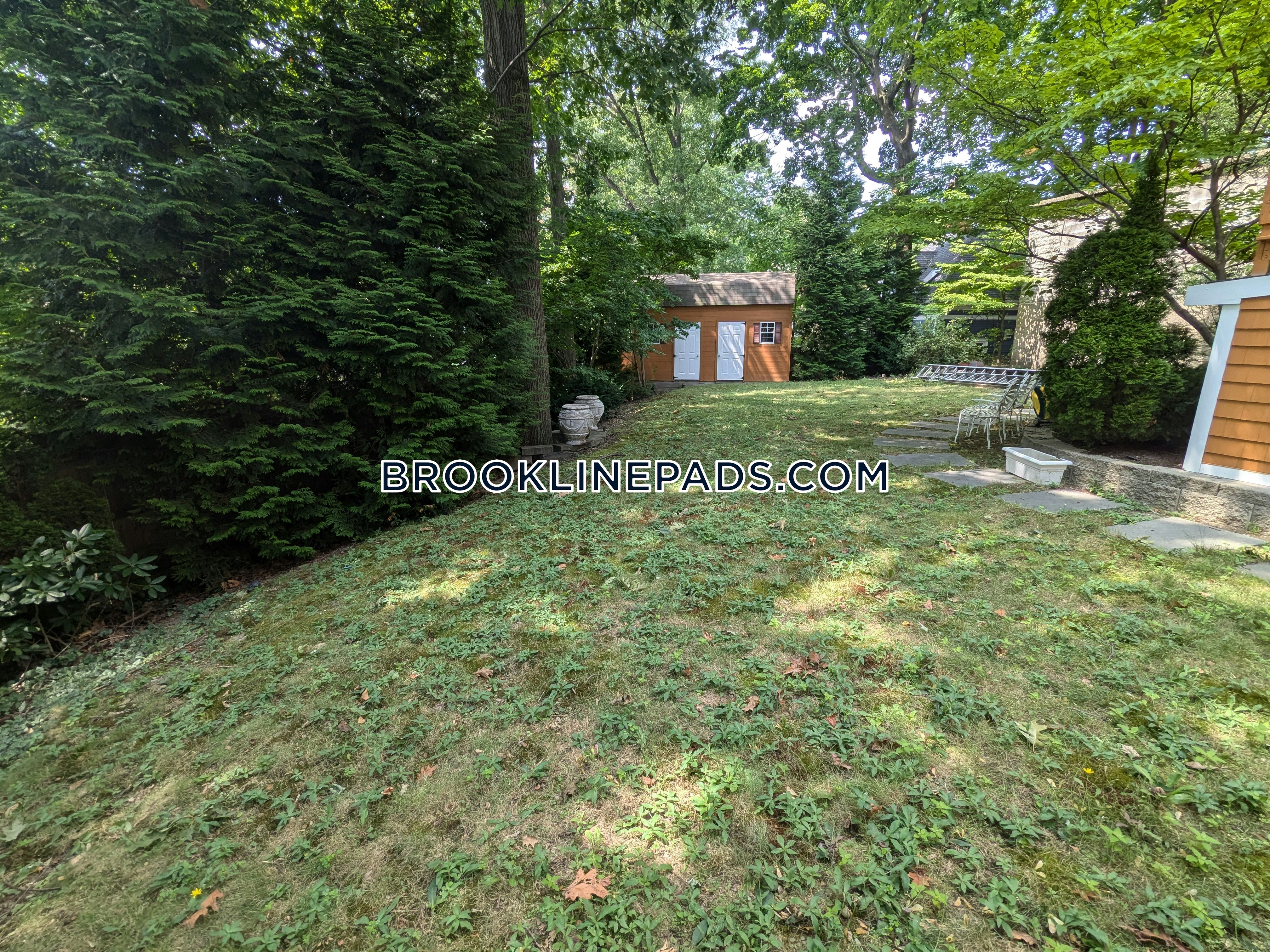 90 Browne St, North Brookline