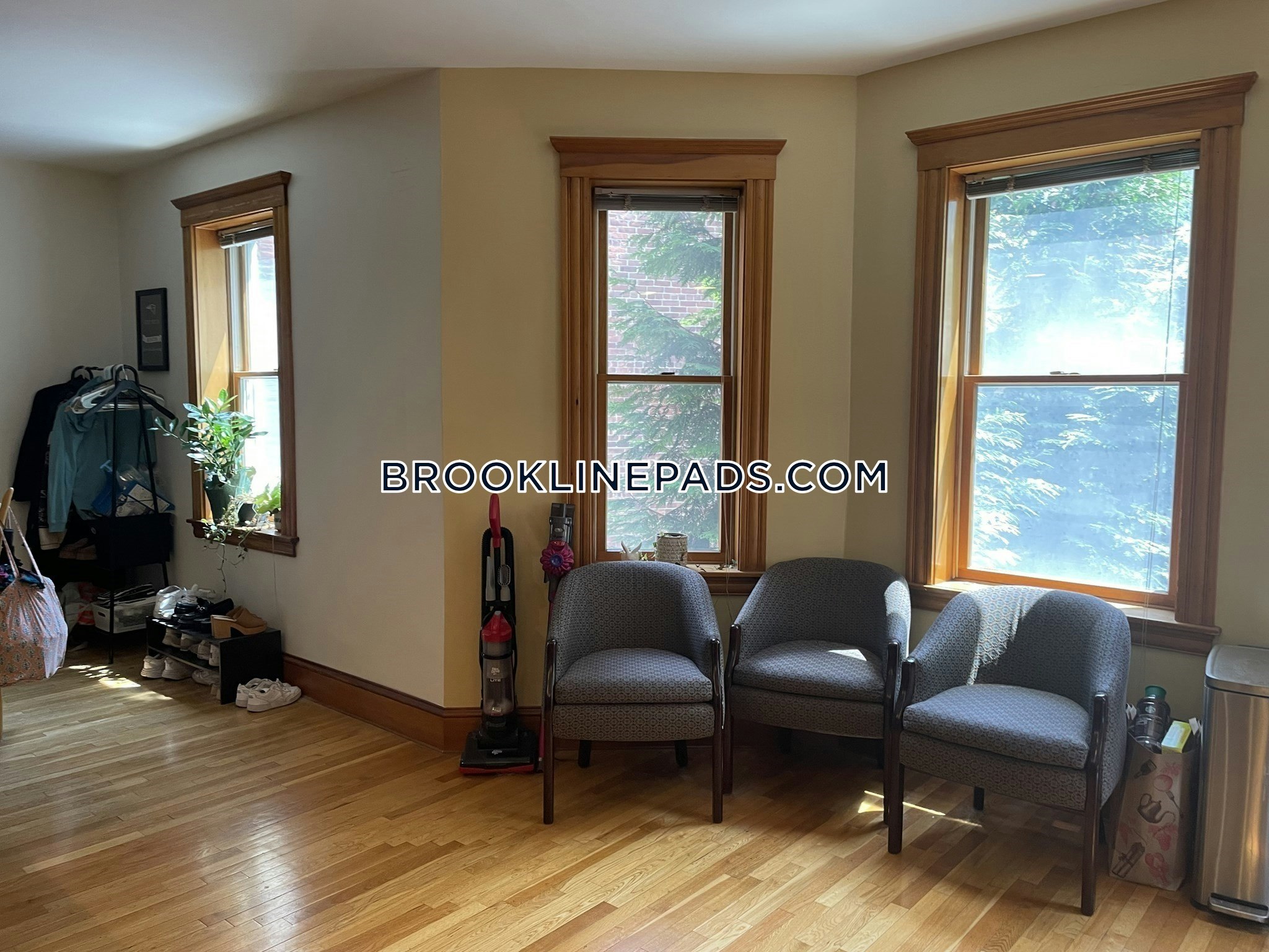 90 Browne St, North Brookline