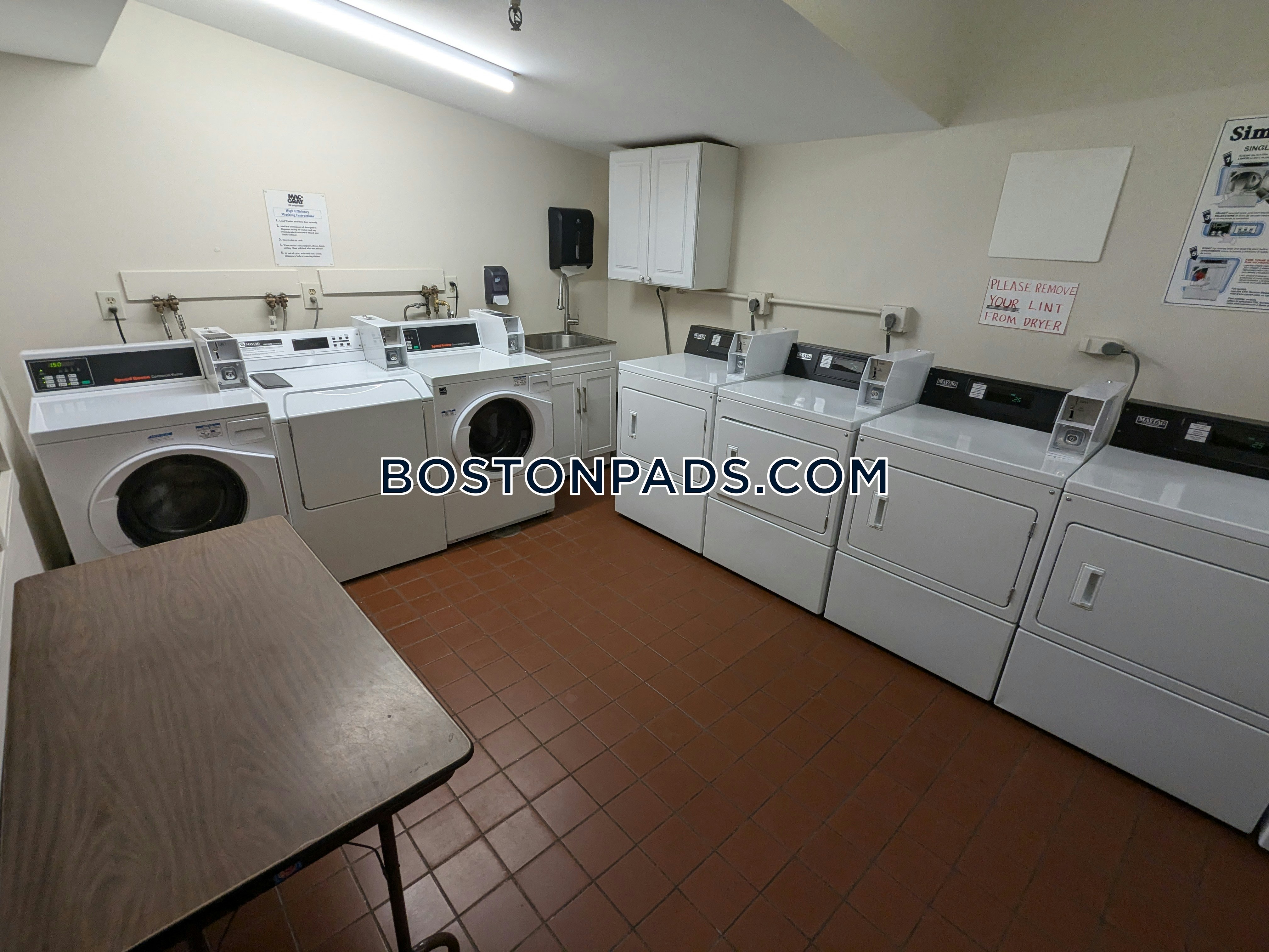 99 Fulton St, North End