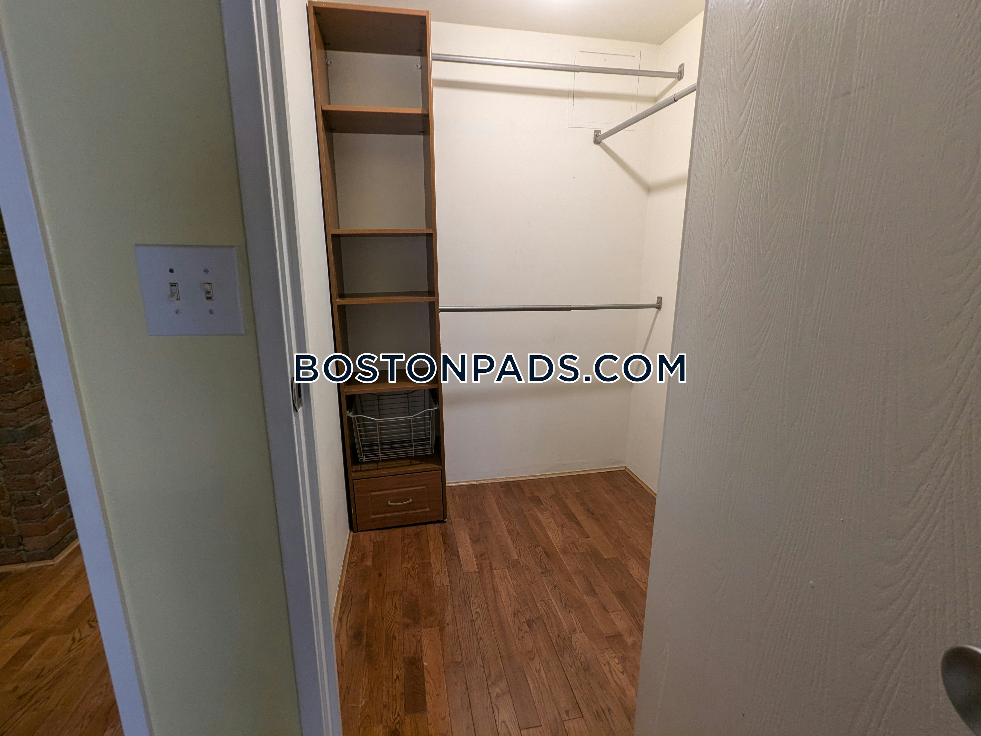 99 Fulton St, North End