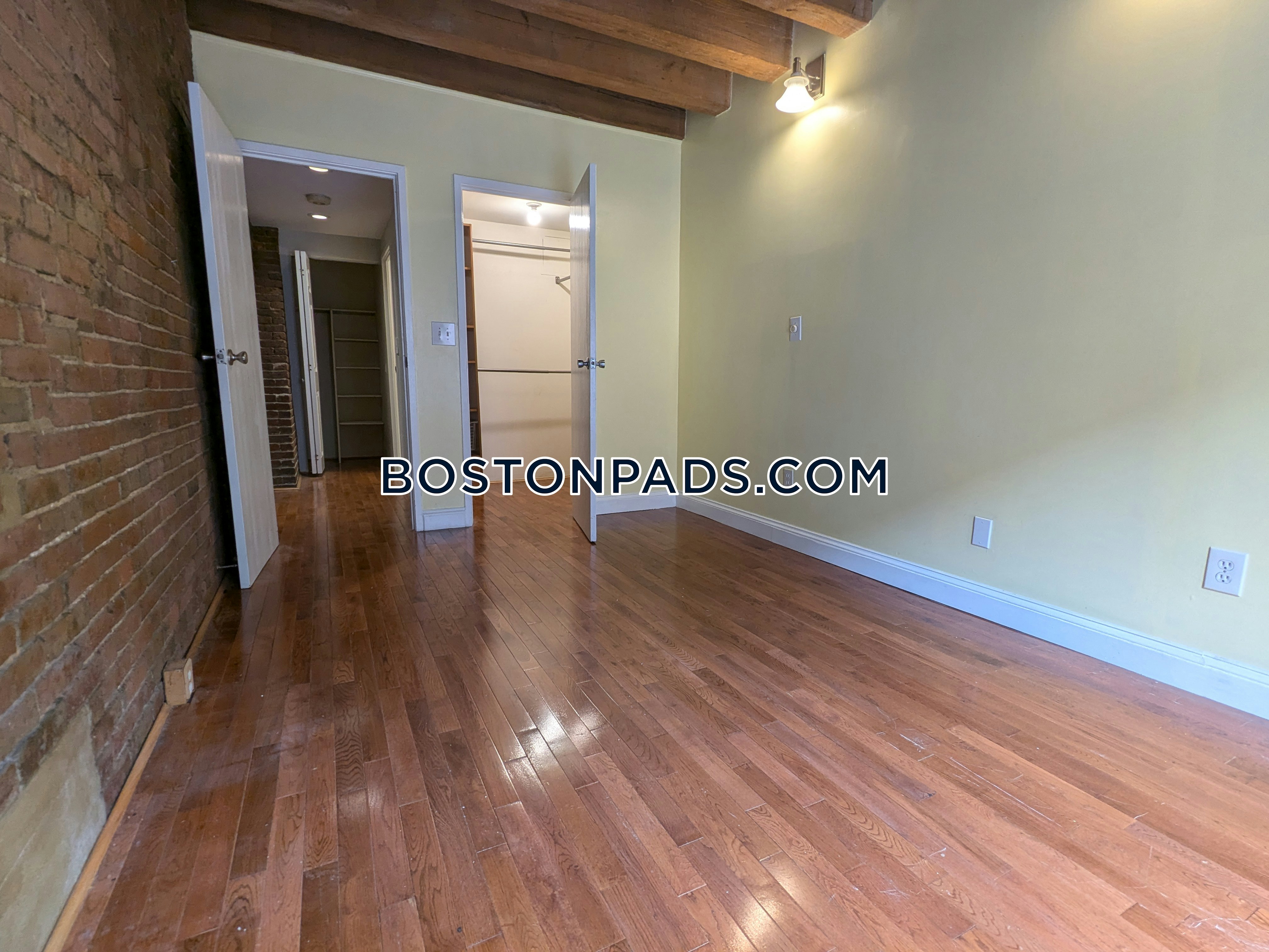 99 Fulton St, North End