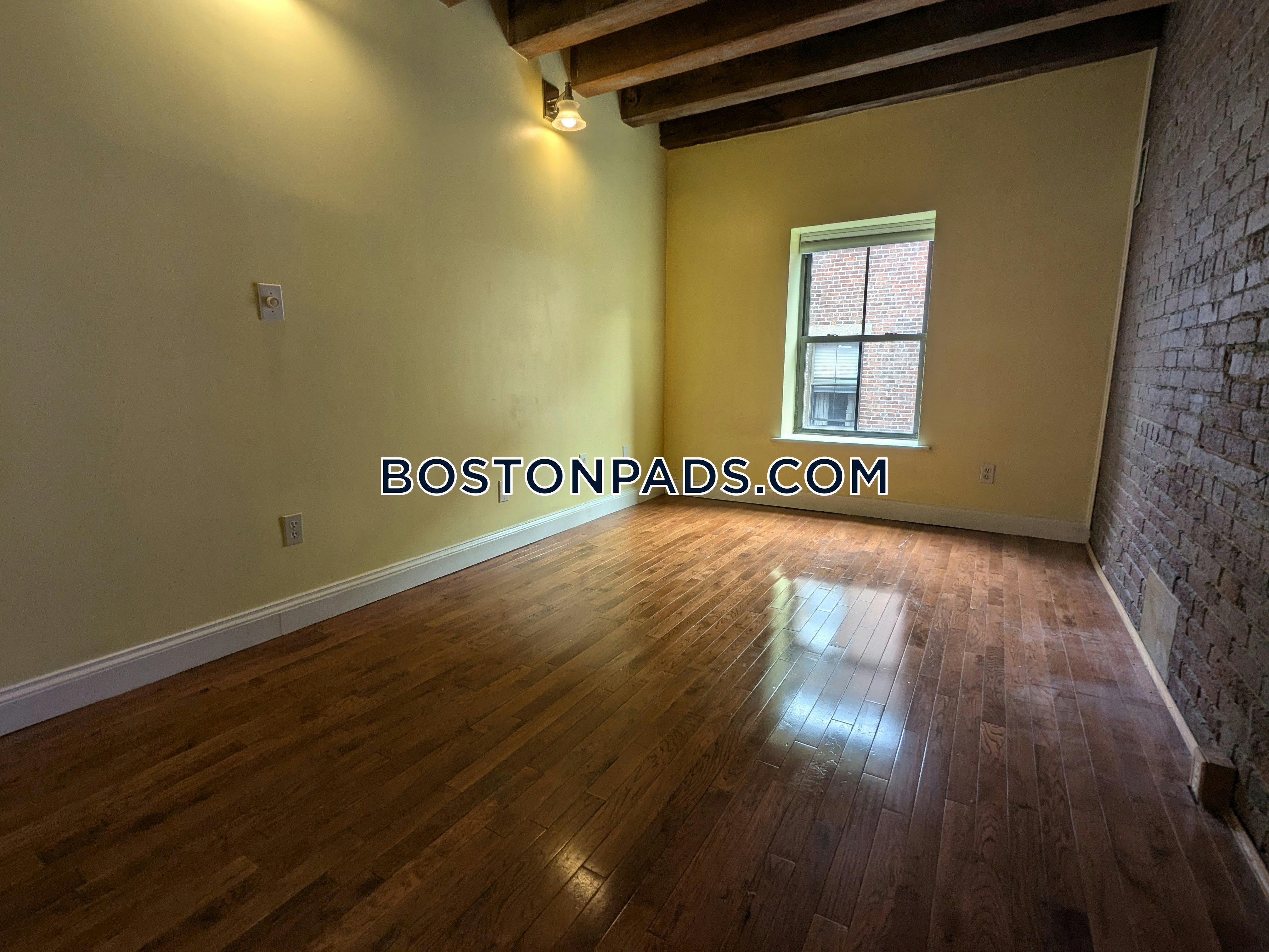 99 Fulton St, North End