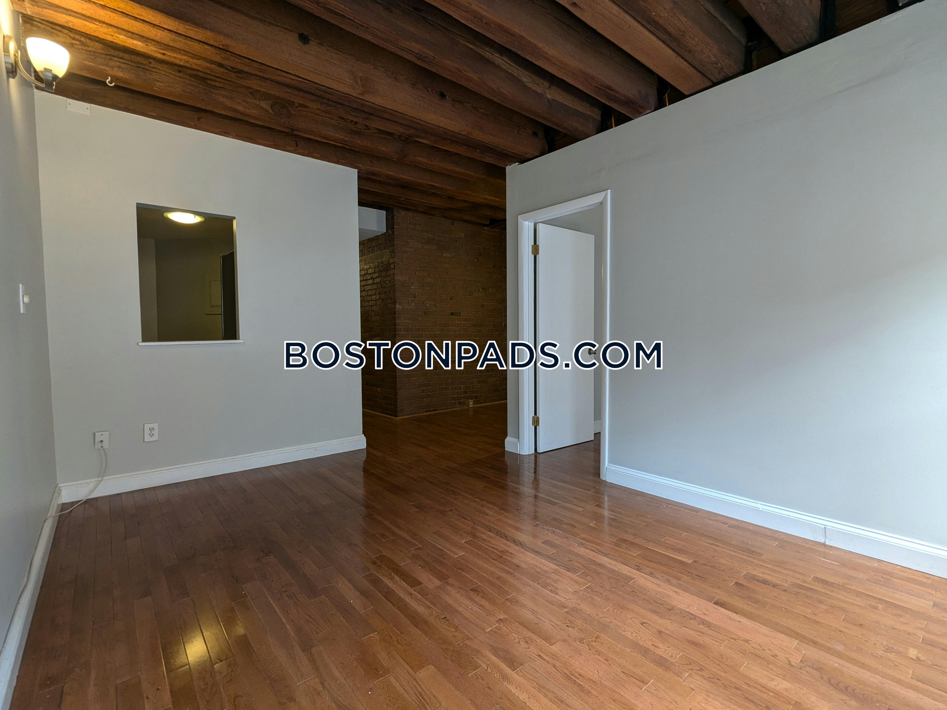 99 Fulton St, North End