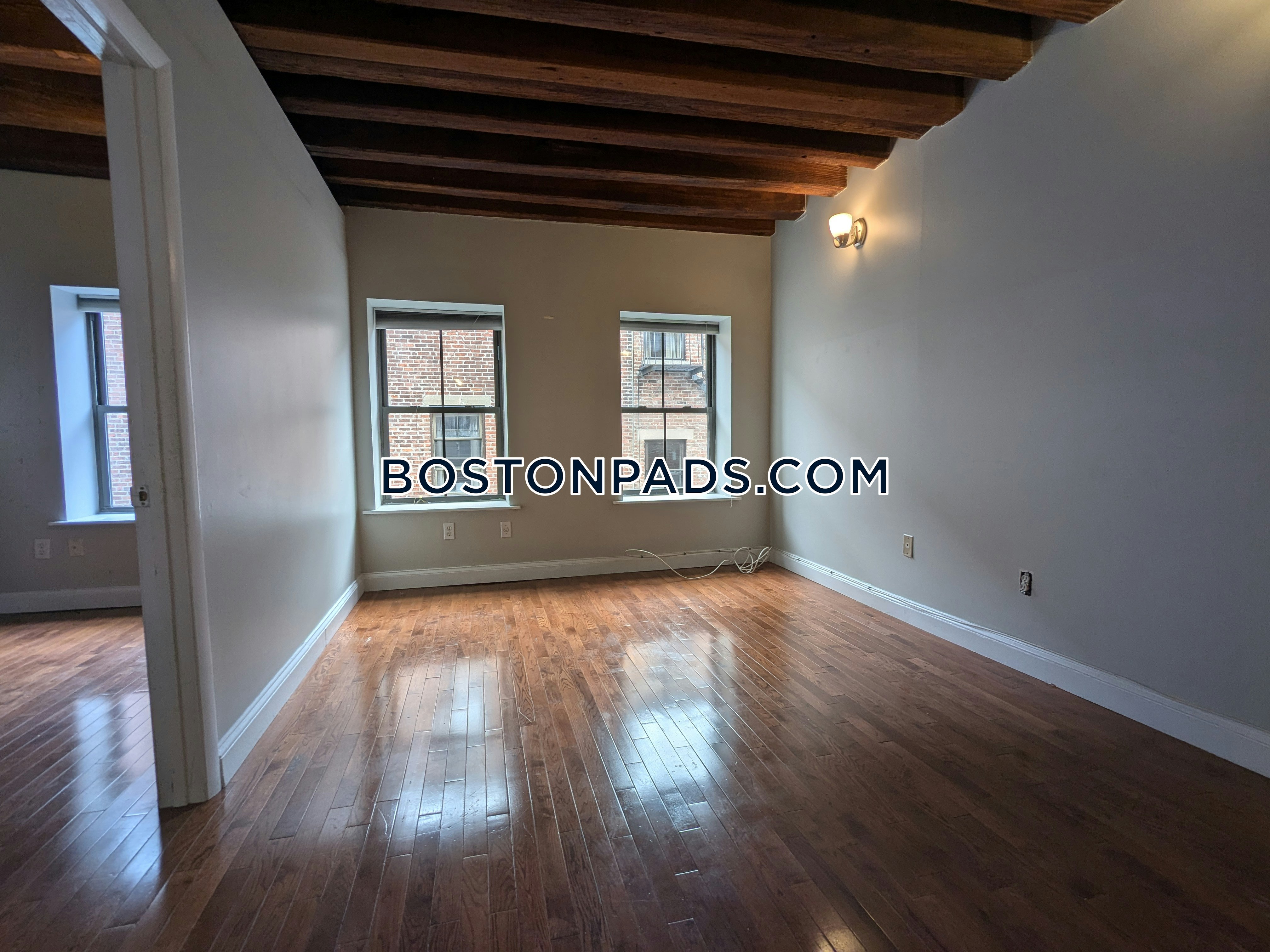 99 Fulton St, North End