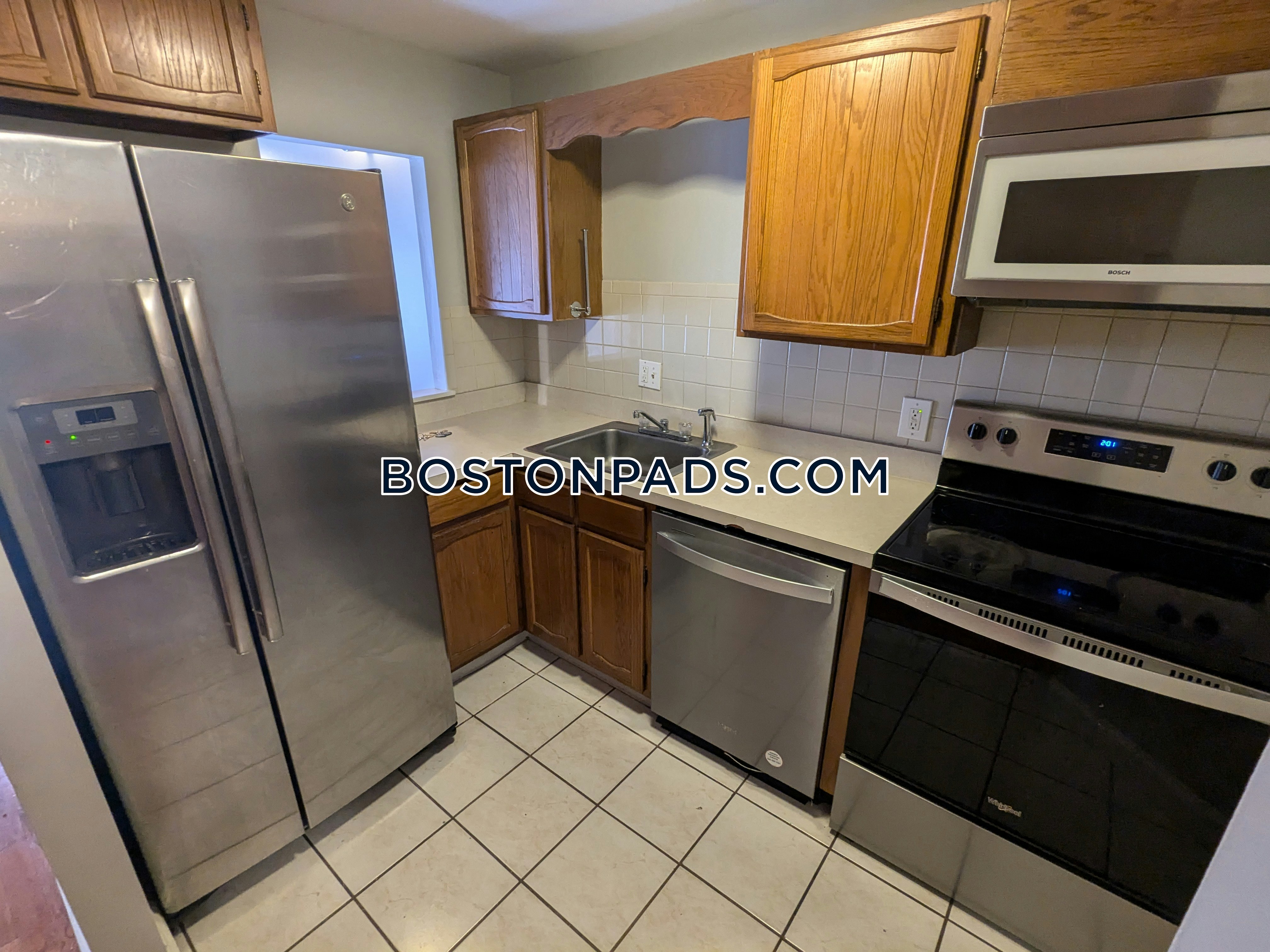 99 Fulton St, North End