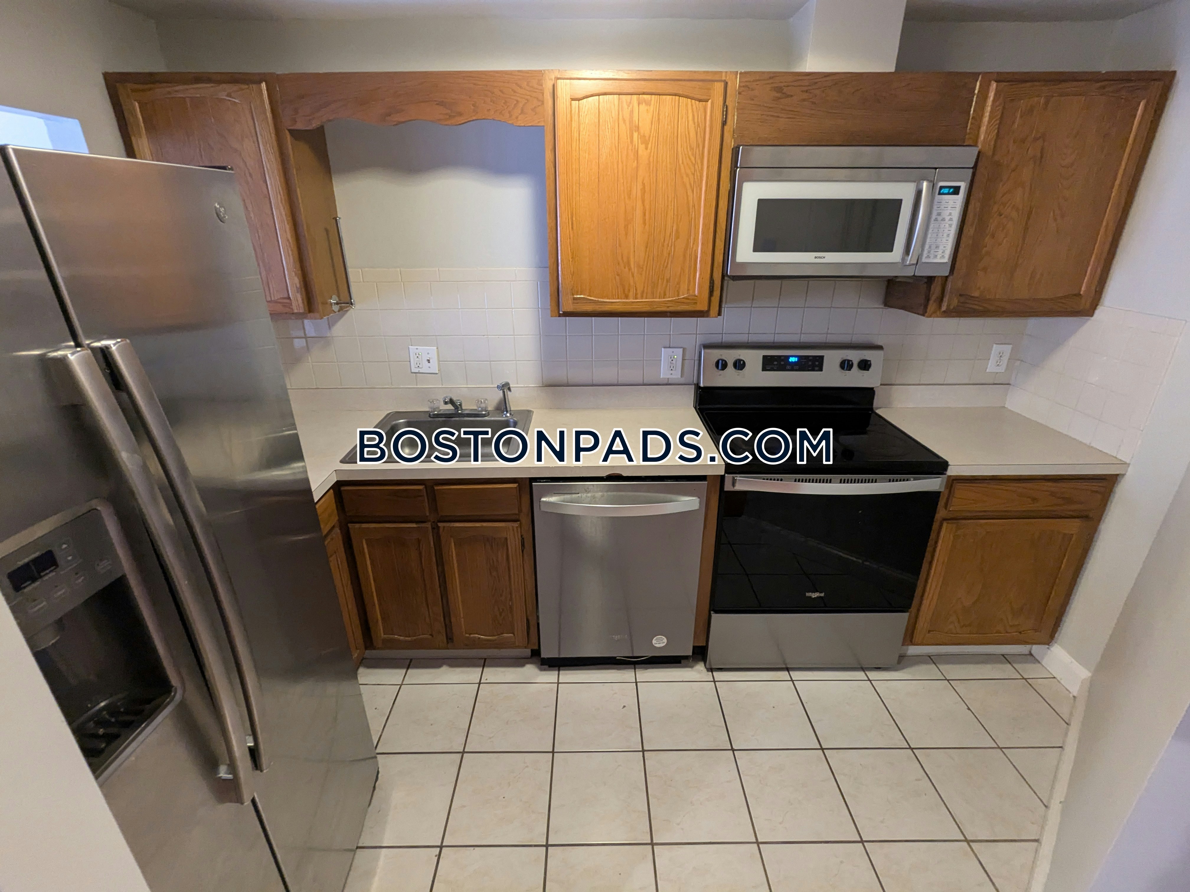 99 Fulton St, North End