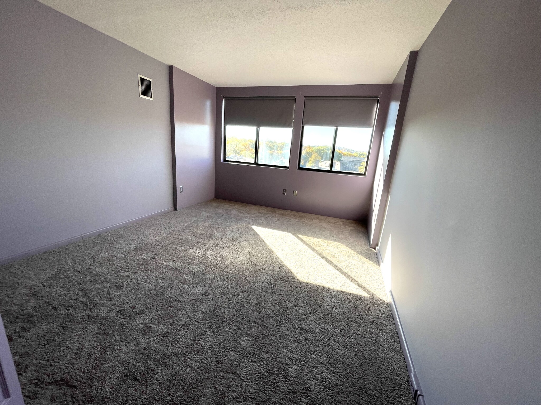 1731 Beacon St, Washington Square