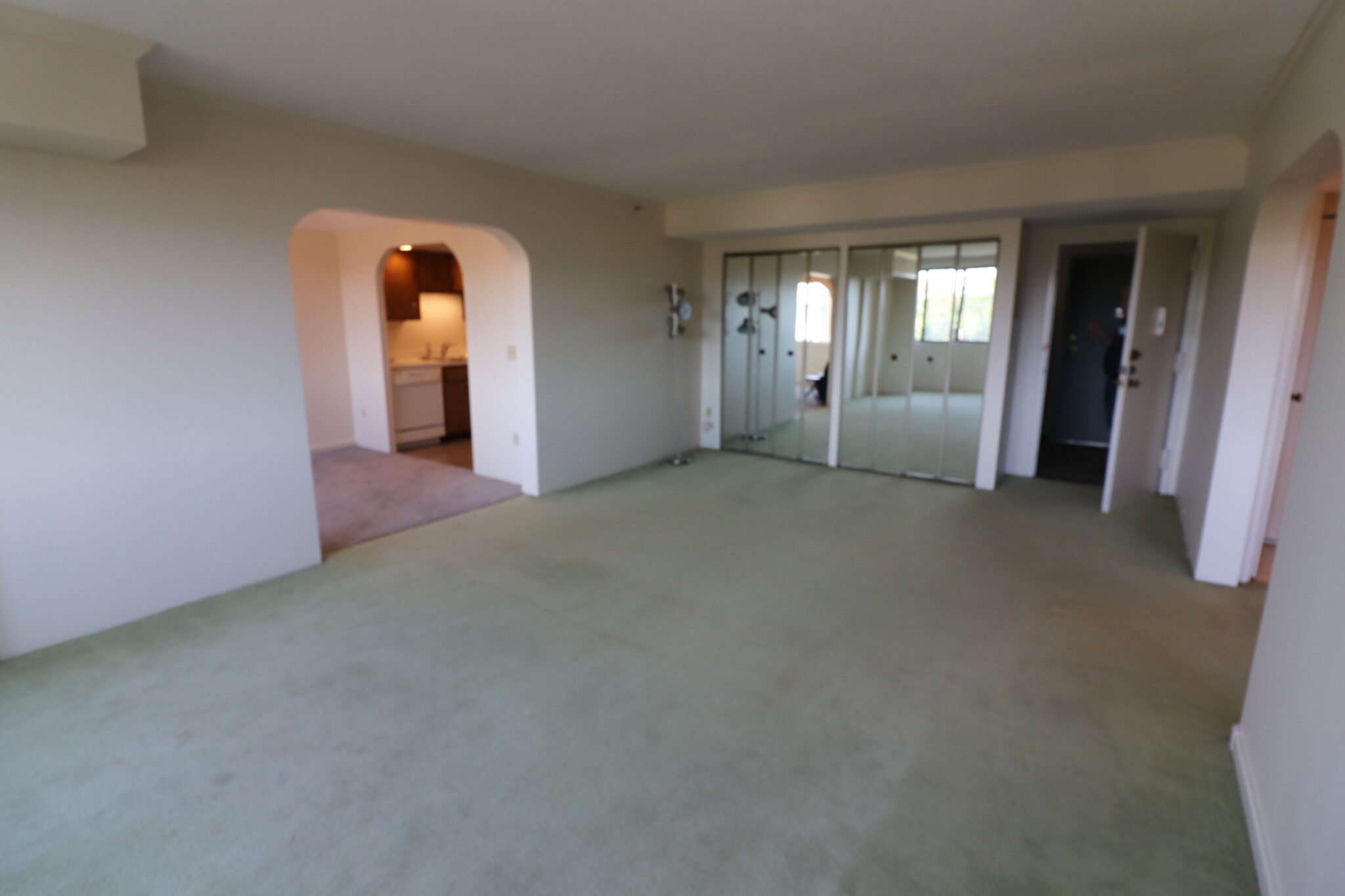 1731 Beacon St, Washington Square