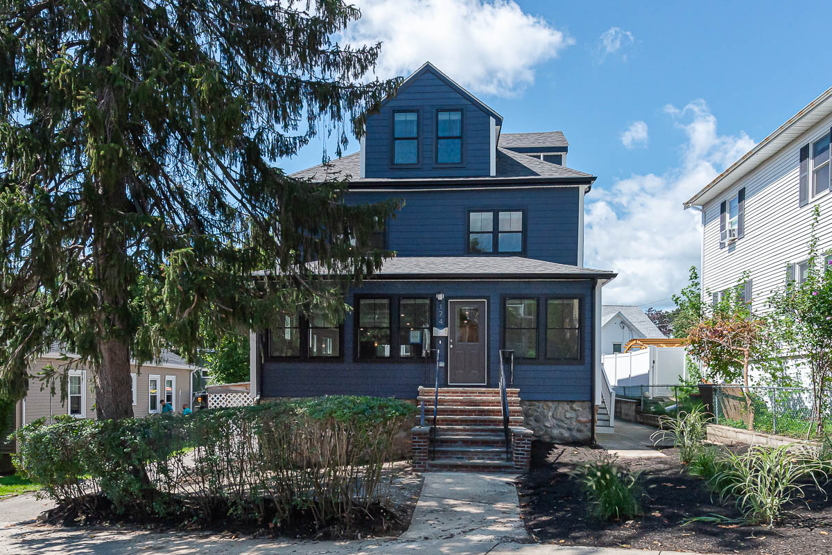 174 Fulton St, Medford