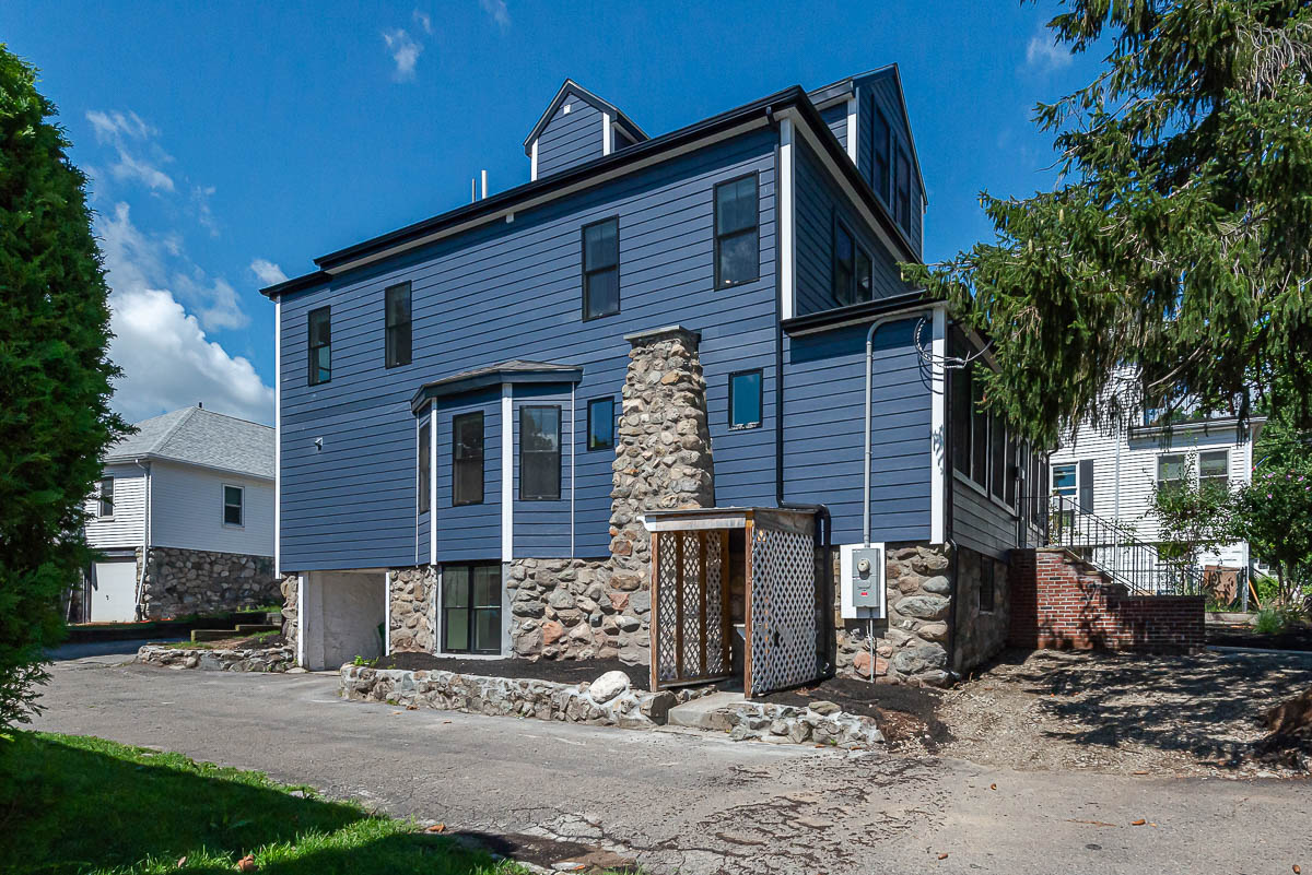 174 Fulton St, Medford